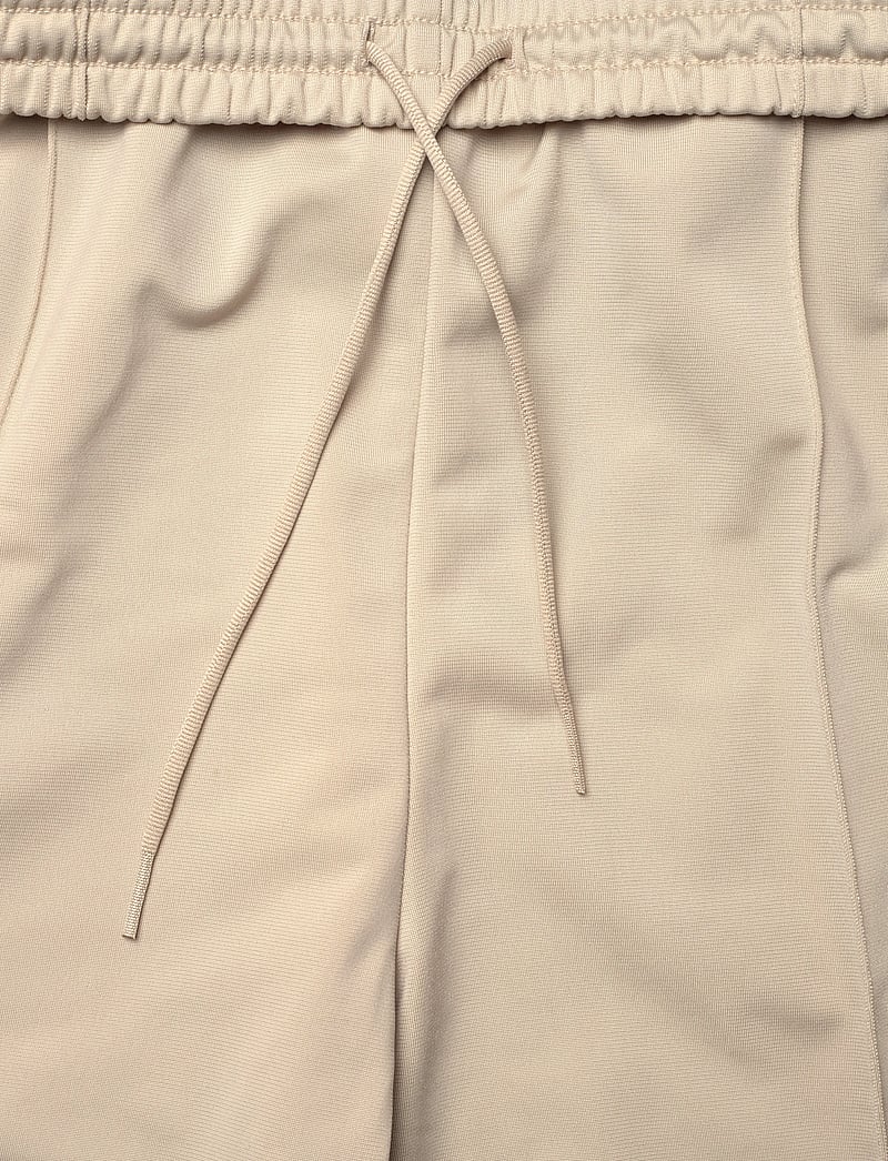 adidas Originals - FB LOOSE TP - casual byxor - stokha/earstr - 5