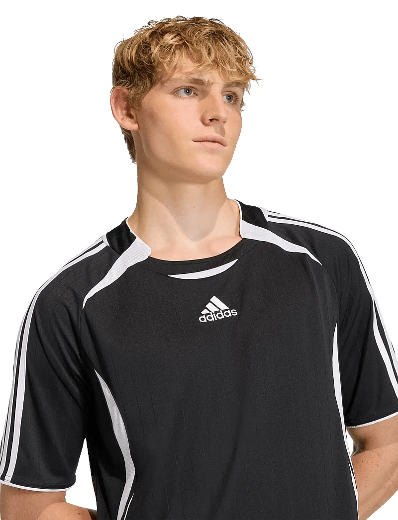 adidas Originals - TEAMGEIST TEE - oberteile & t-shirts - black - 4