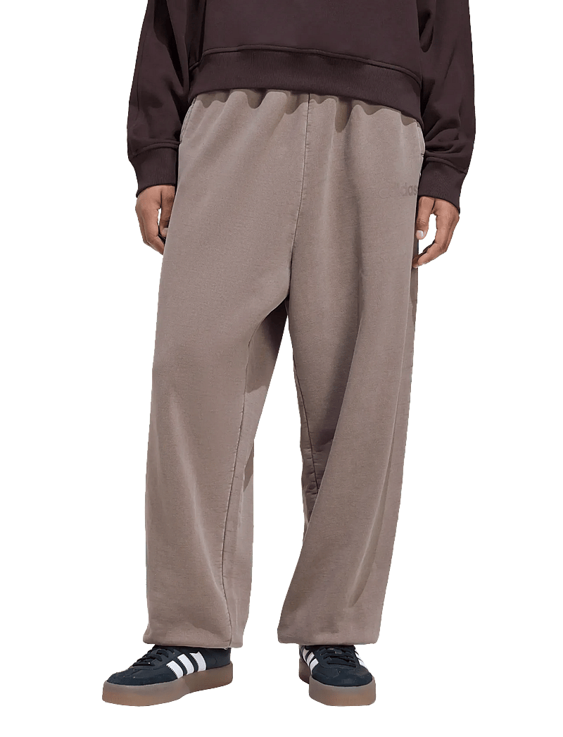 adidas Originals - ESS JOGGER - hverdags stil - earstr - 0