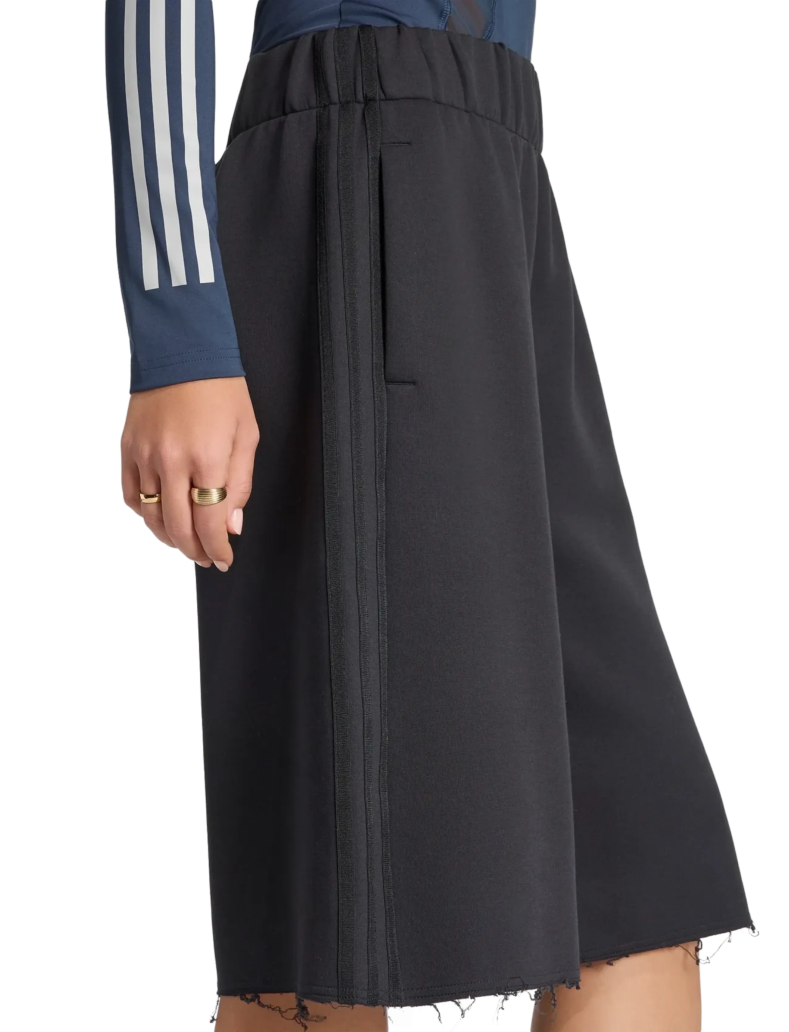 adidas Originals - TEAMGEIST SHO - püksid - black - 4