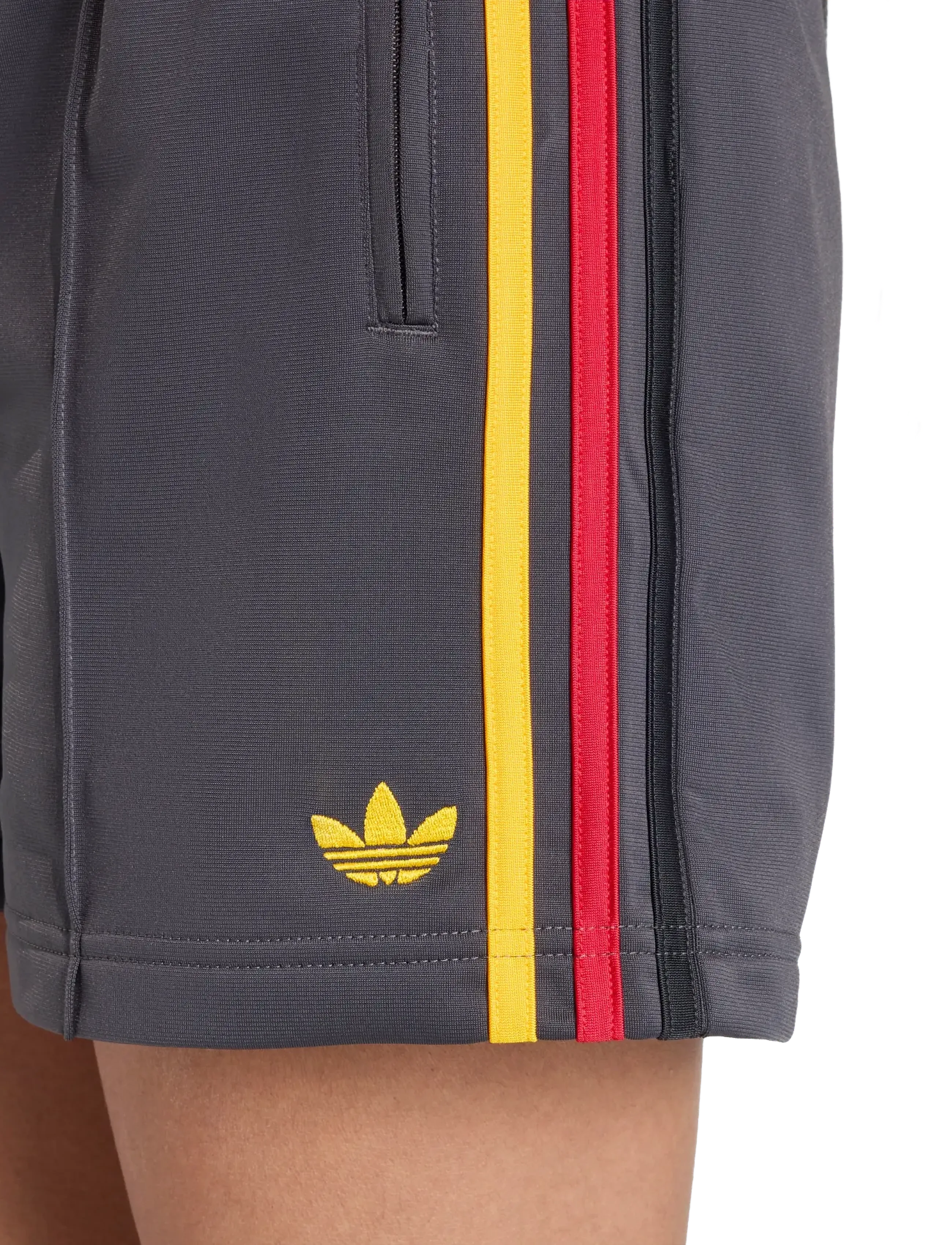 adidas Originals - FB SHORT - casual shorts - utiblk/cogold/powred/ - 3