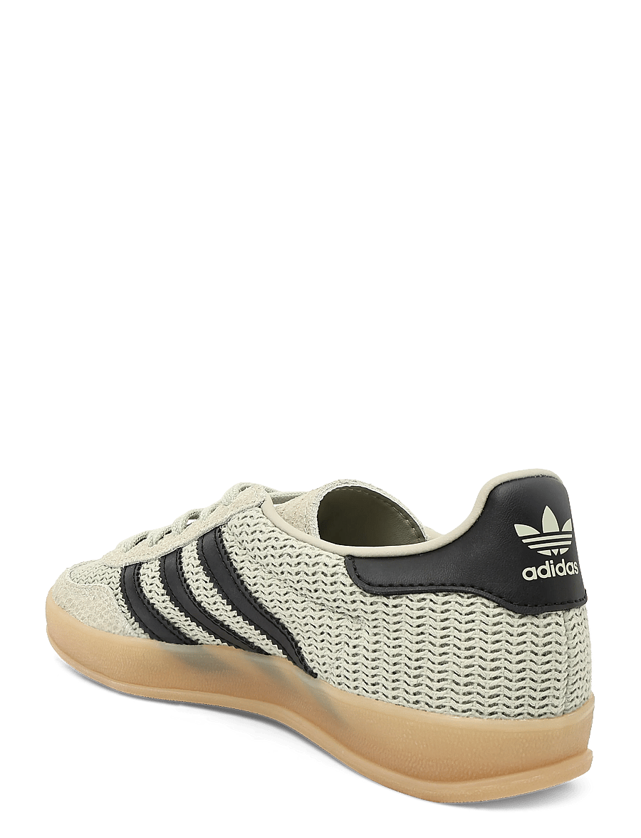 adidas Originals - GAZELLE INDOOR - niedrige sneakers - halgrn/cblack/gum4 - 1