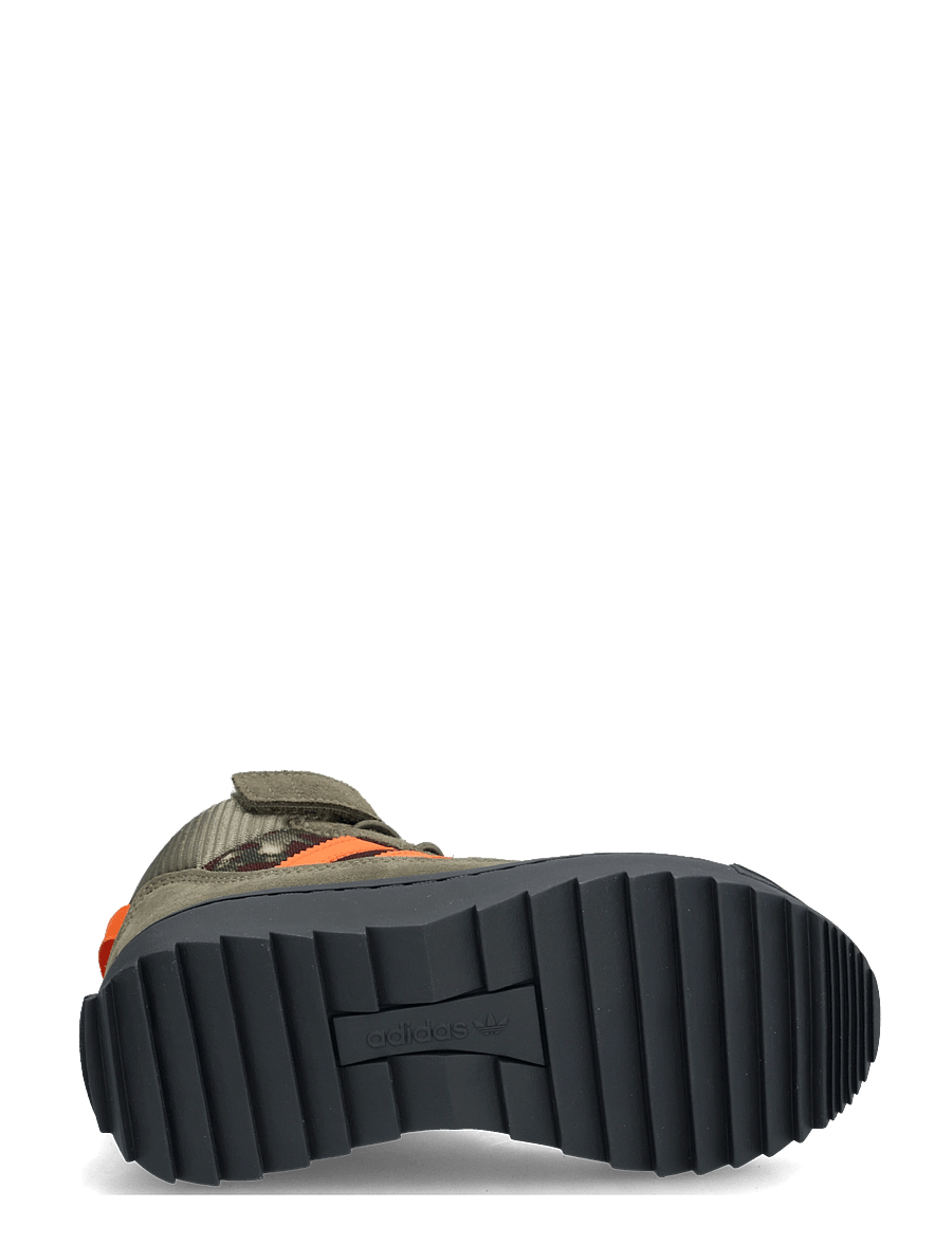 adidas Originals - SUPERSTAR WINTER TREK C - höga sneakers - olistr/orange/ngtcar - 4