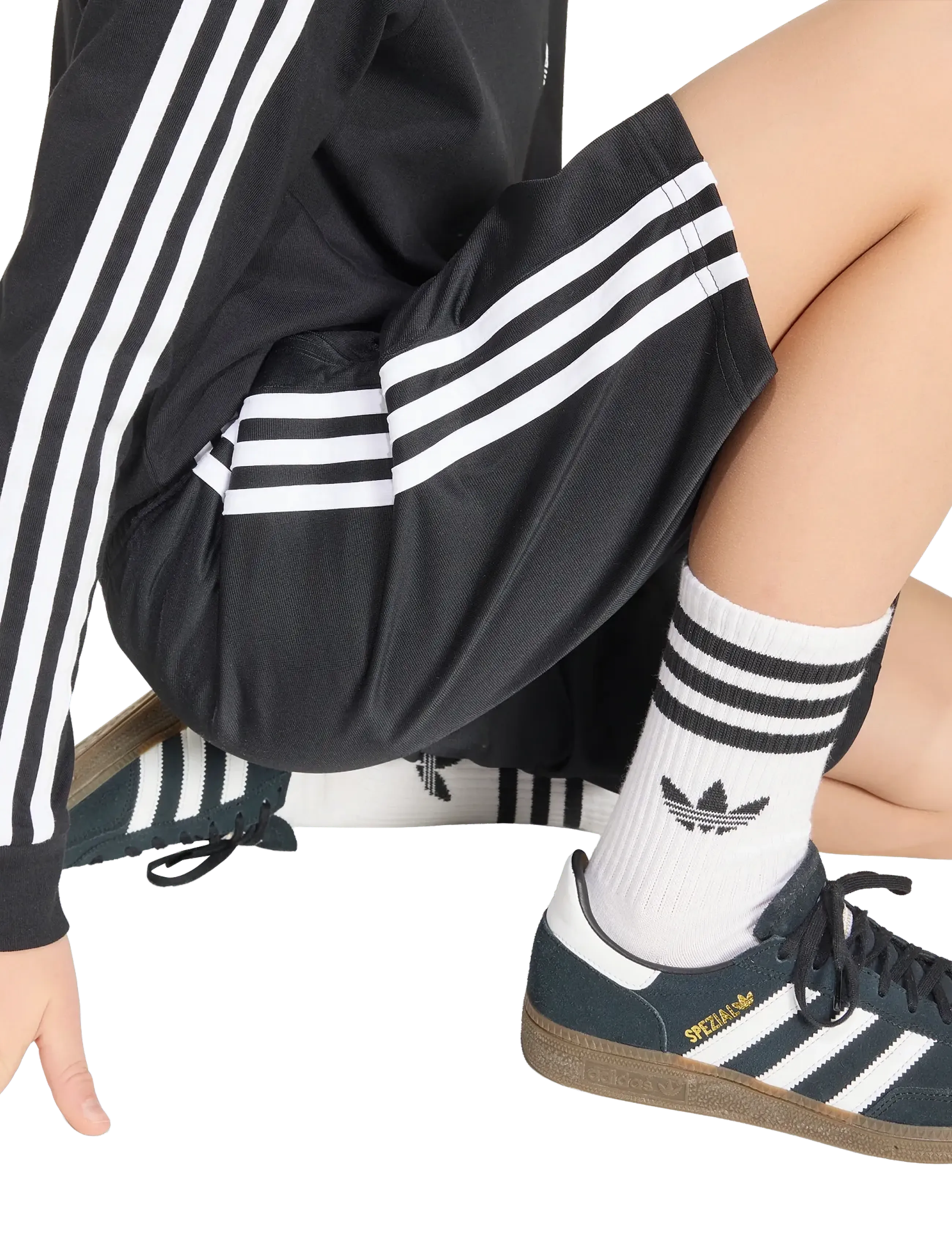 adidas Originals - FIREBIRD SHORTS - black - 3