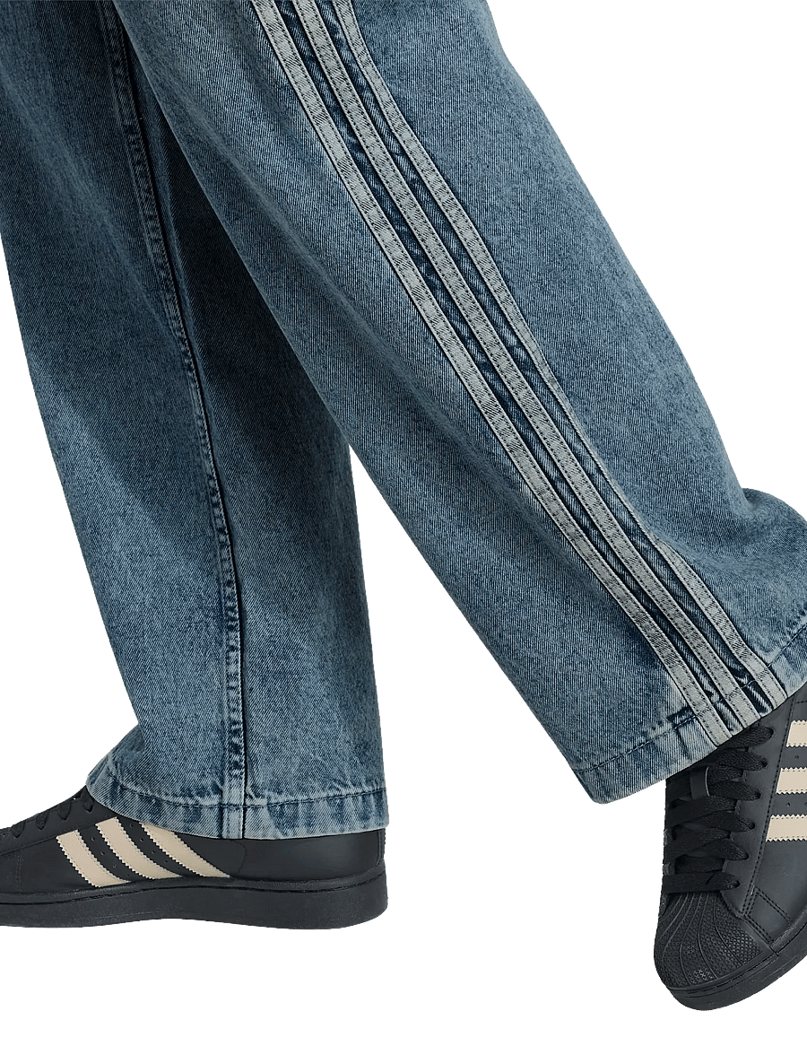 adidas Originals - FIREBIRD DEN TP - loose jeans - worblu - 2