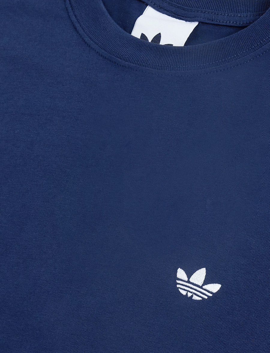 adidas Originals - ESS LOOSE TEE - t-shirts - nindig - 2