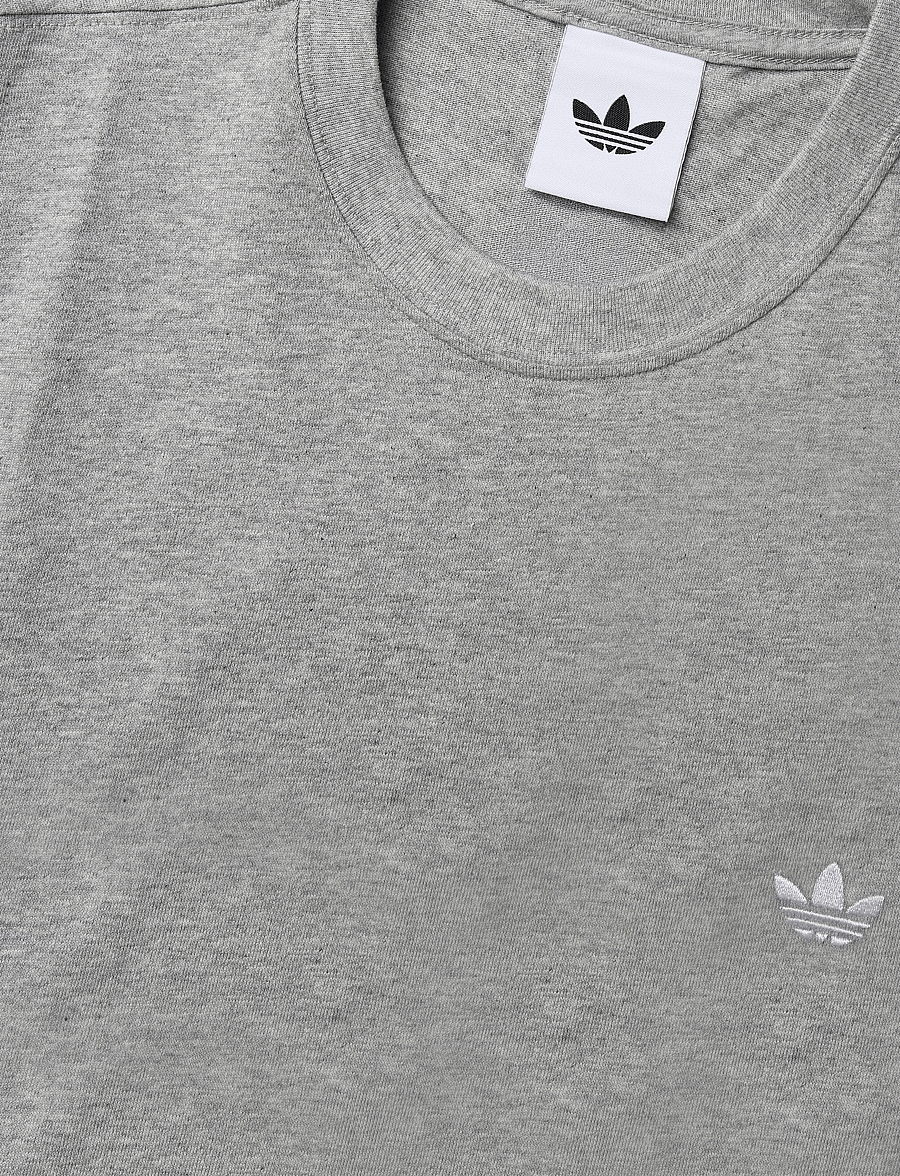 adidas Originals - ESS LOOSE TEE - alussärgid ja t-särgid - mgreyh - 2