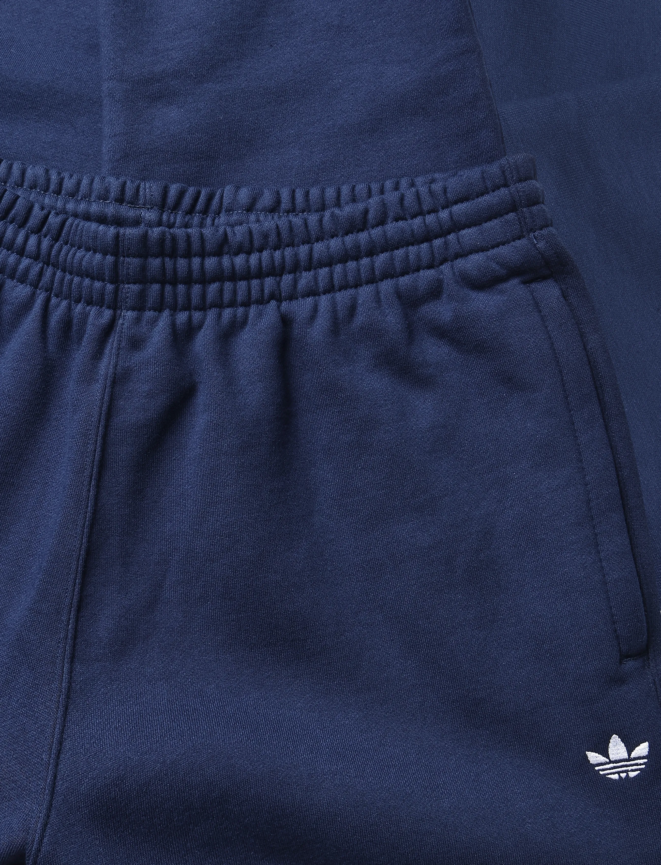 adidas Originals - ESS SLIM PT - sweatpants - nindig - 2