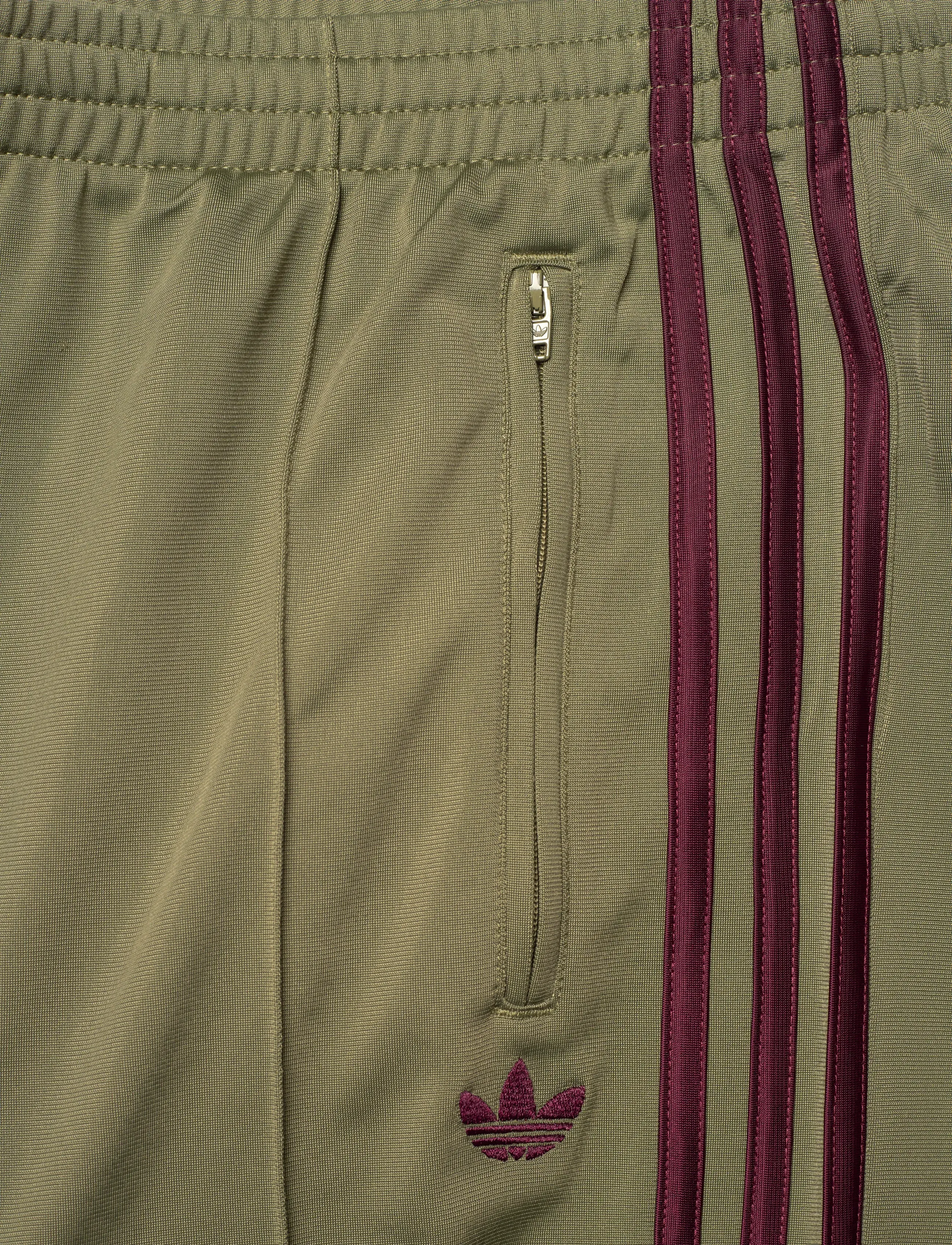 adidas Originals - FB LOOSE TP - vabaajapüksid - focoli/maroon - 5