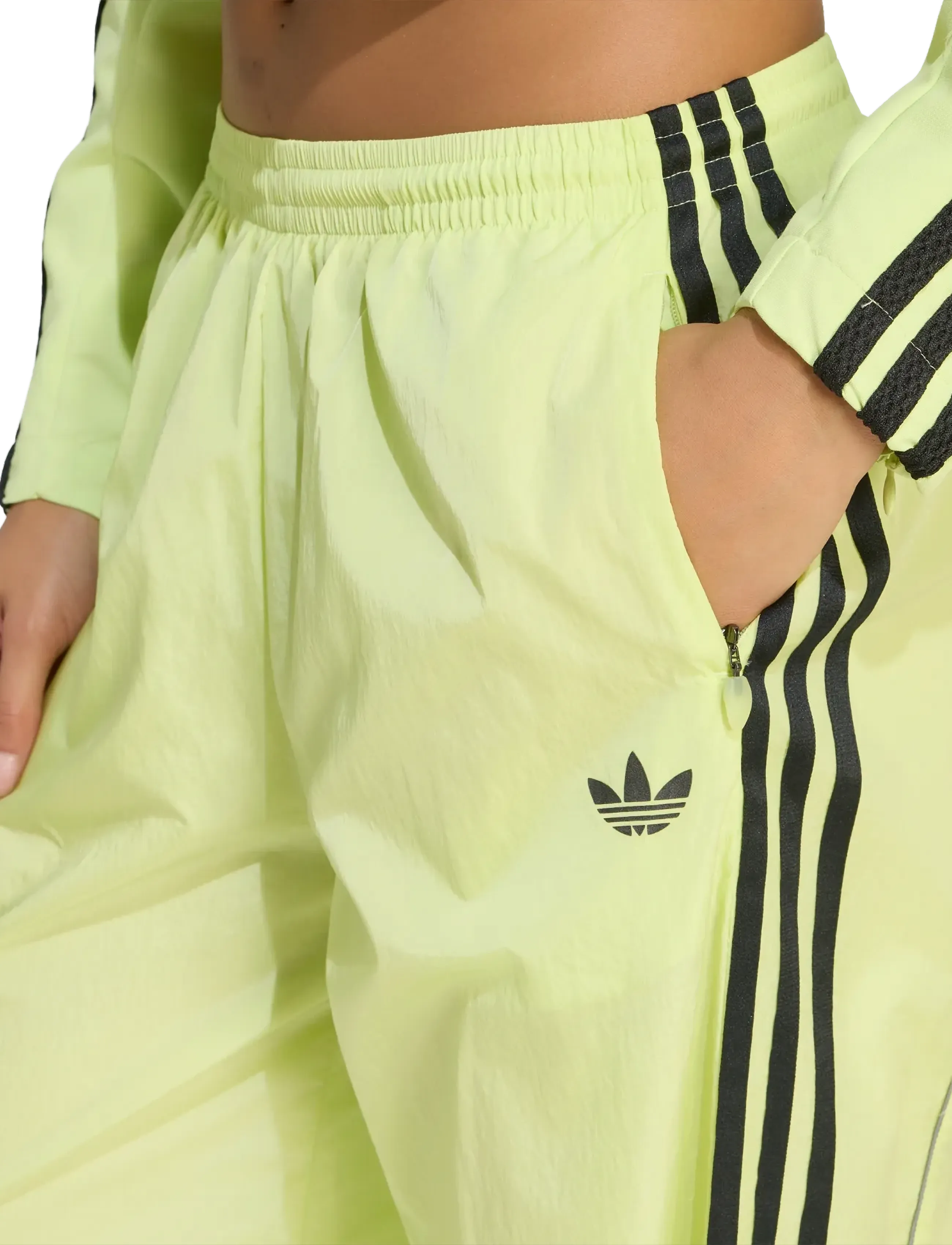 adidas Originals - TEAMGEIST TP - träningsbyxor - sefrle/black/blkref - 5