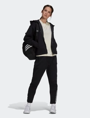 adidas Sportswear - W Z.N.E FZ - hoodies - black - 2