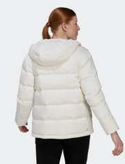 adidas Sportswear - Helionic Hooded Down Jacket - winterjassen - white - 3