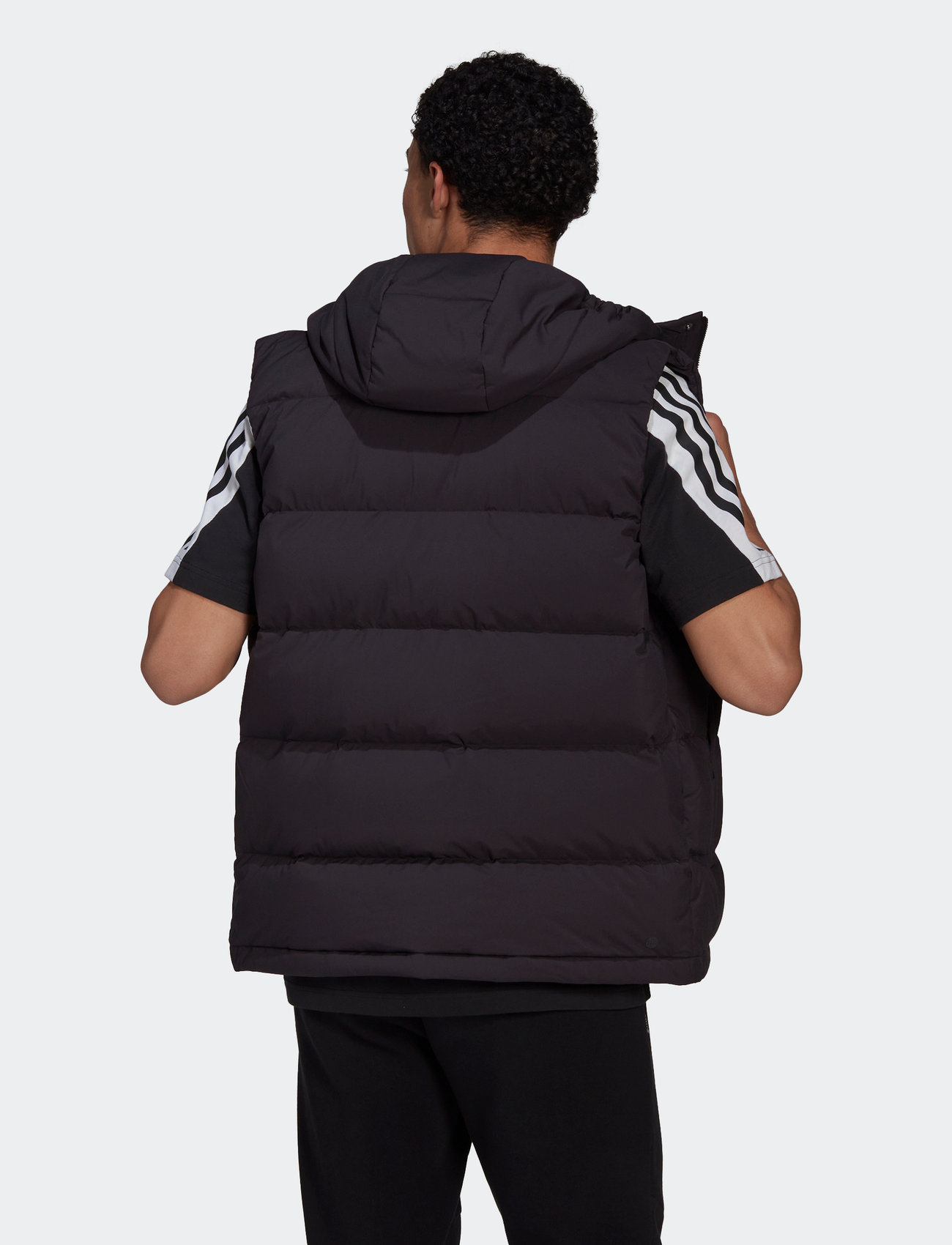 adidas Sportswear - HELIONIC VEST - black - 3