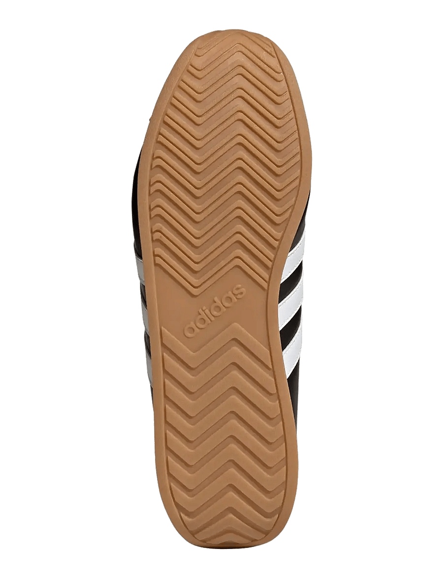 adidas Sportswear - RUNVISTA - niedriger schnitt - cblack/ftwwht/gum3 - 5