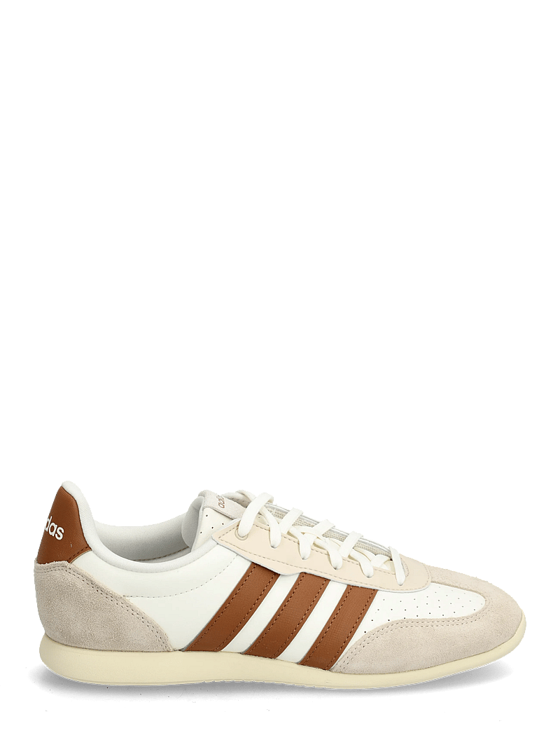 adidas Sportswear - BARREDA LO - lave sneakers - owhite/dubr/warvan - 1