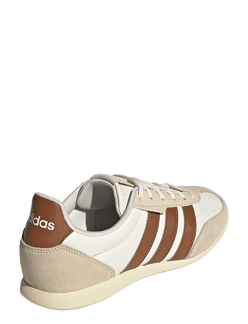 adidas Sportswear - BARREDA LO - niedrige sneakers - owhite/dubr/warvan - 3