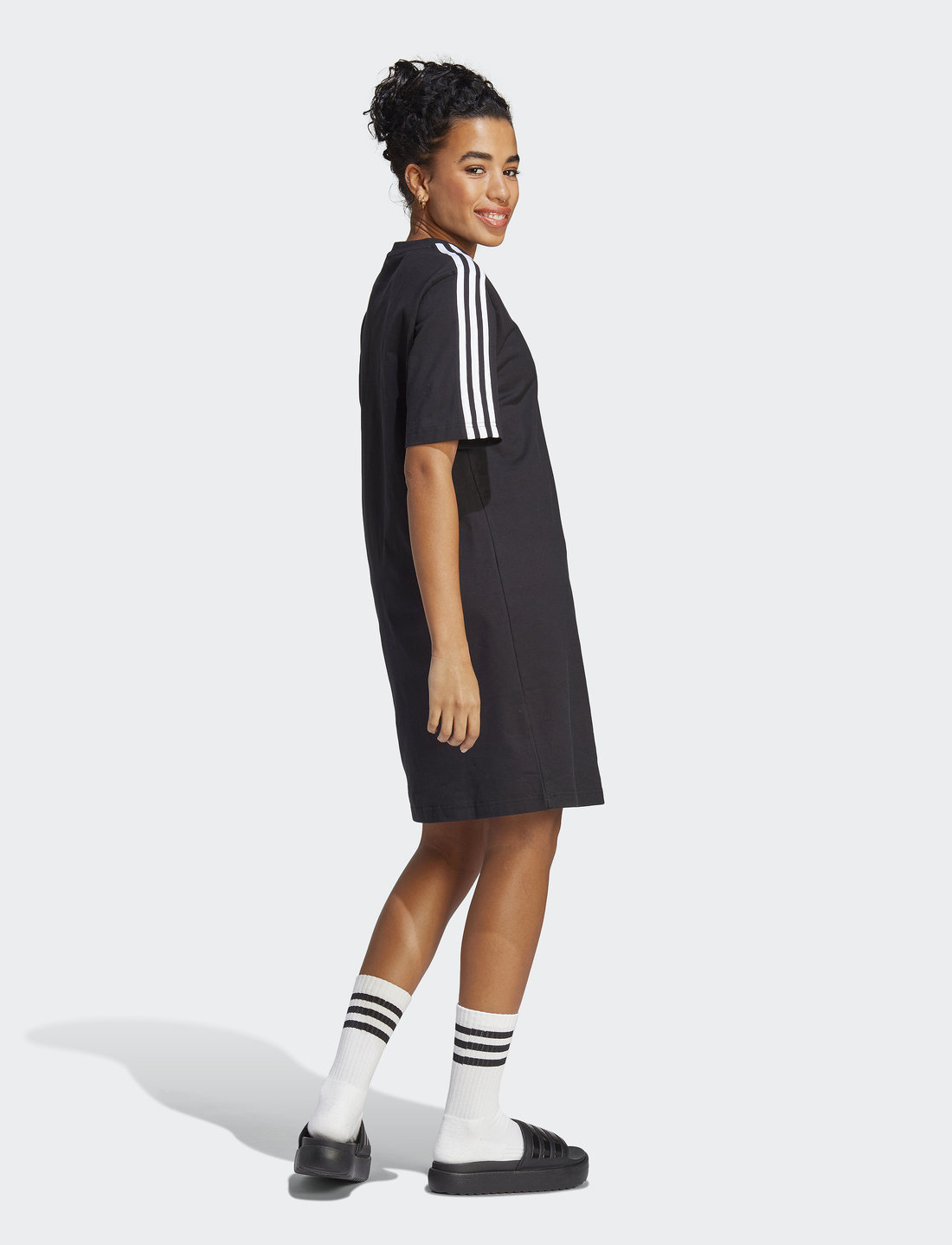 Adidas top dress code