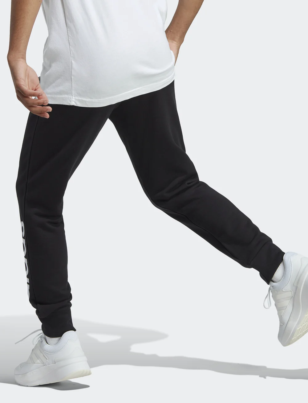adidas Sportswear - ESSENTIALS FRENCH TERRY TAPERED ELASTICATED CUFF LOGO PANTS - trainingsbroek - black - 3
