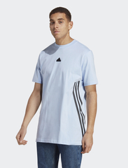 adidas Sportswear - Future Icons 3-Stripes T-Shirt - madalaimad hinnad - bludaw - 2