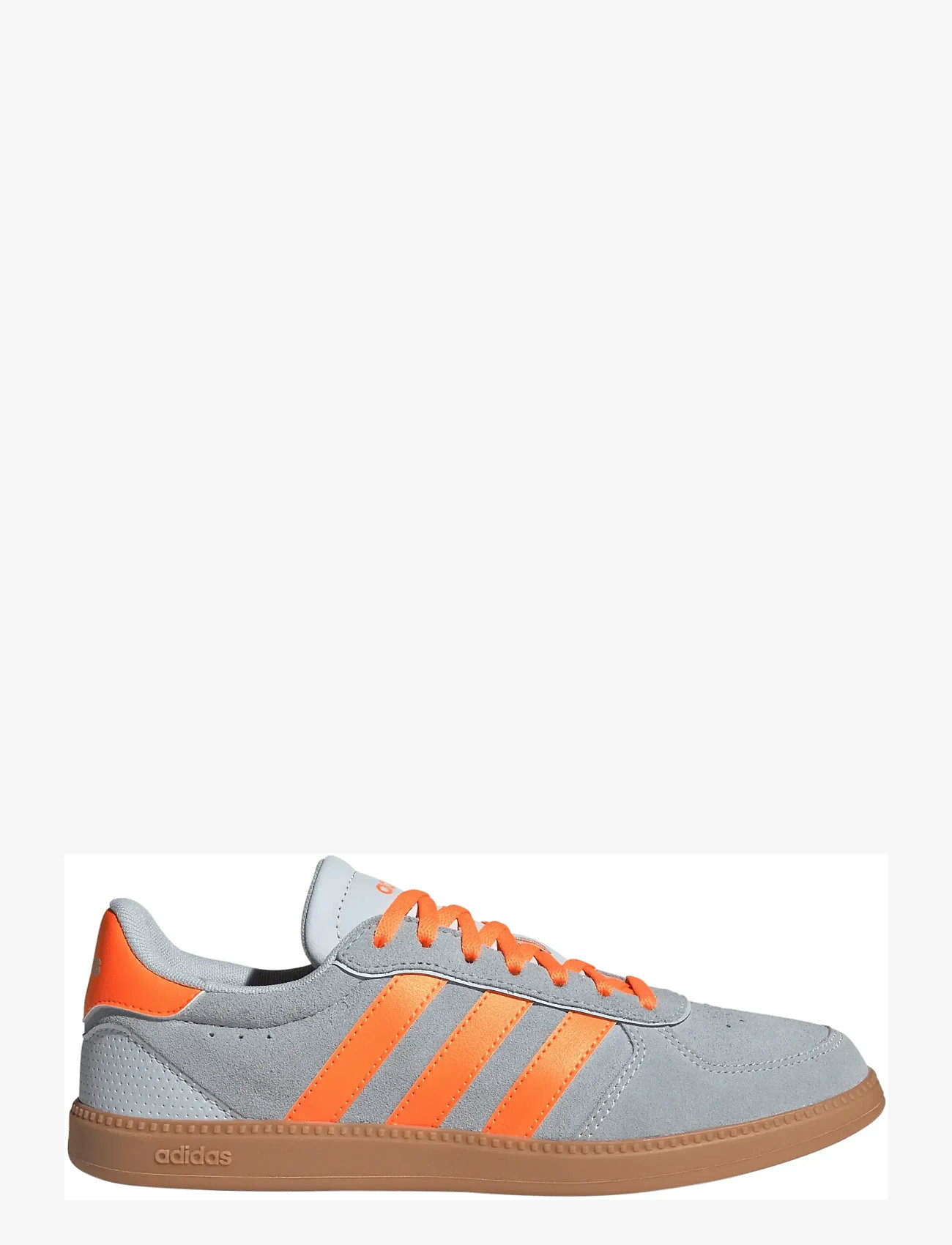 adidas Sportswear - BREAKNET SLEEK - lave sneakers - halblu/luor/gum10 - 1