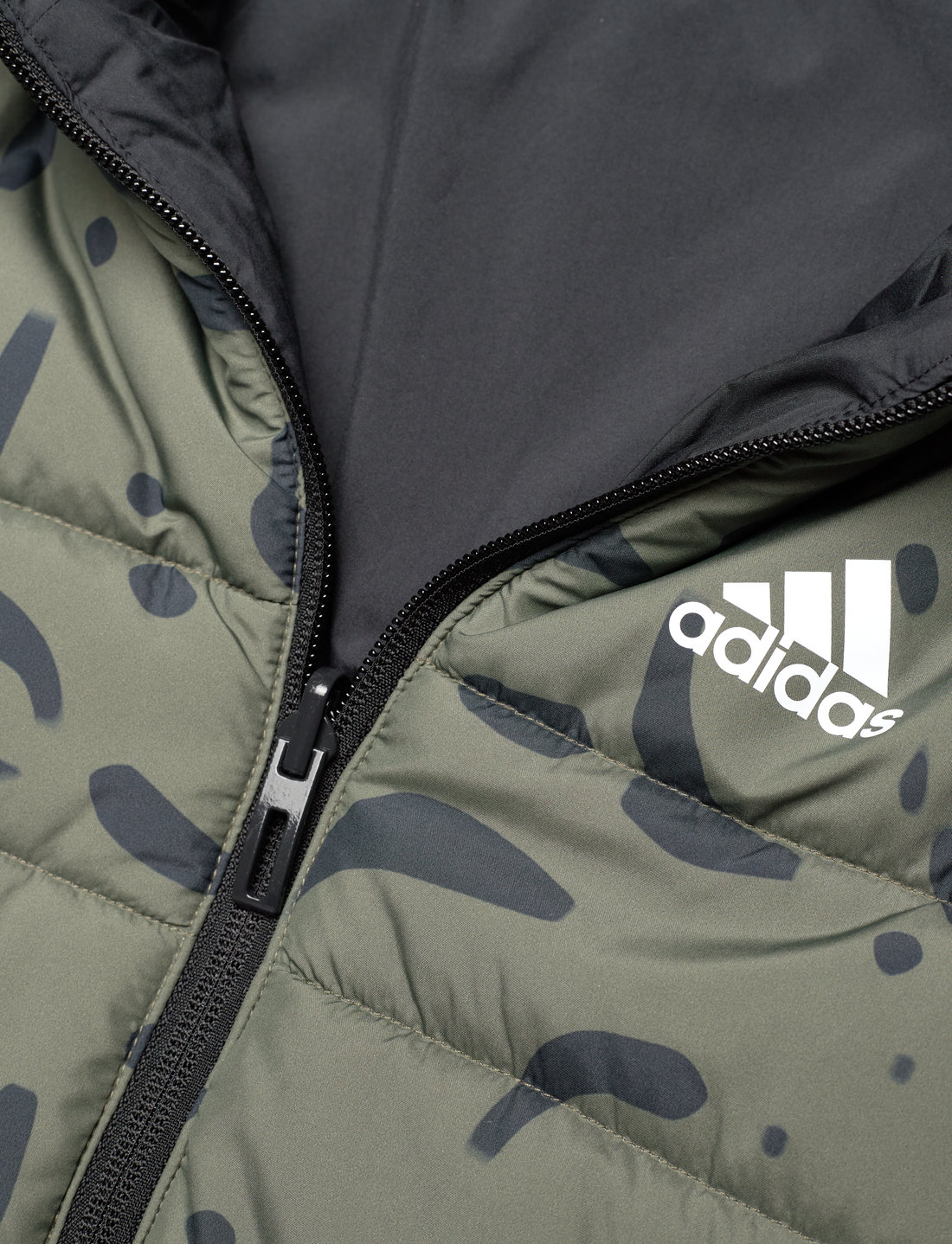 Adidas camo top rev windbreaker