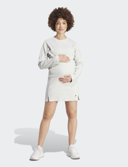 adidas Sportswear - Dress (Maternity) - džemperio tipo suknelės - greone - 2
