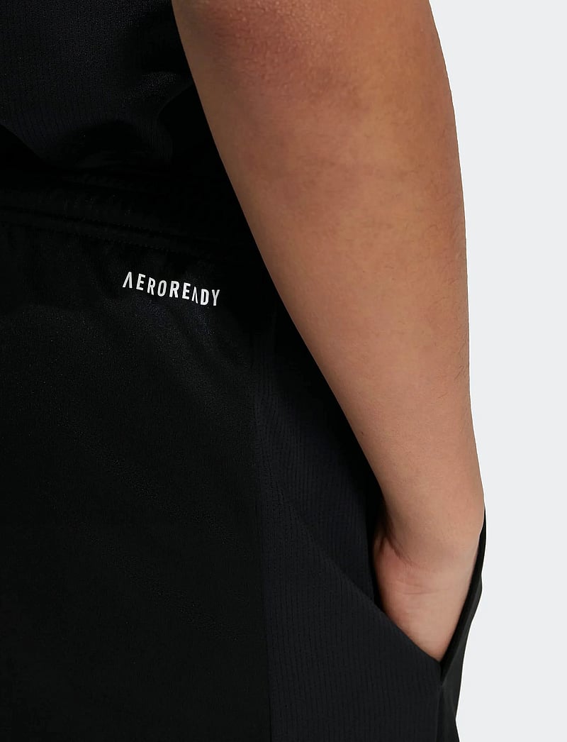 adidas Sportswear - J TR-ES SH - sweatshorts - black/white - 4