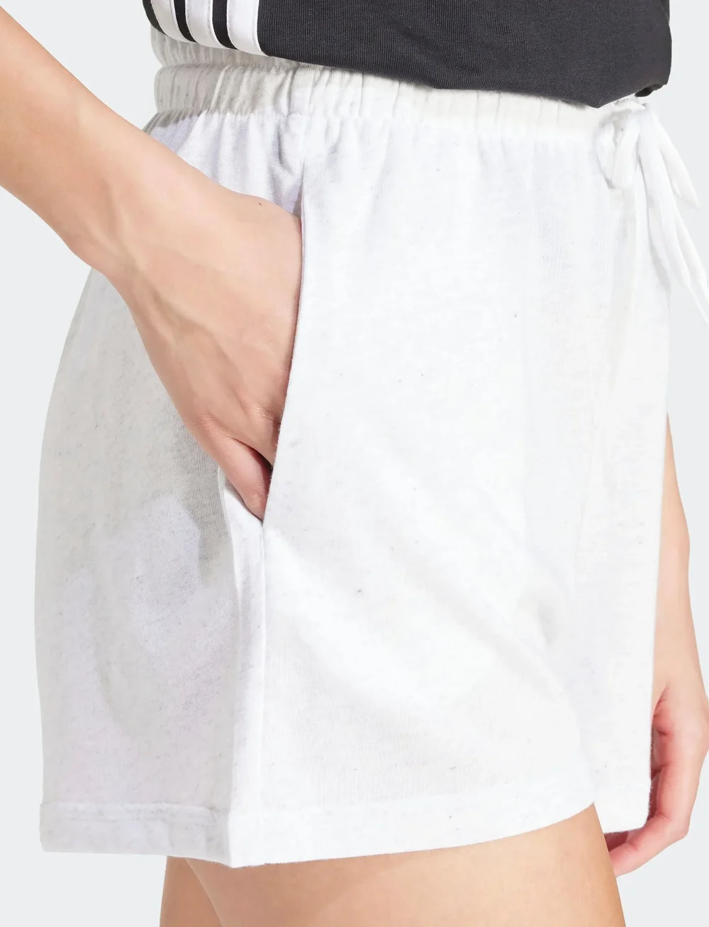 adidas Sportswear - W WINNERS SHO - uformelle shorts - white/black - 3