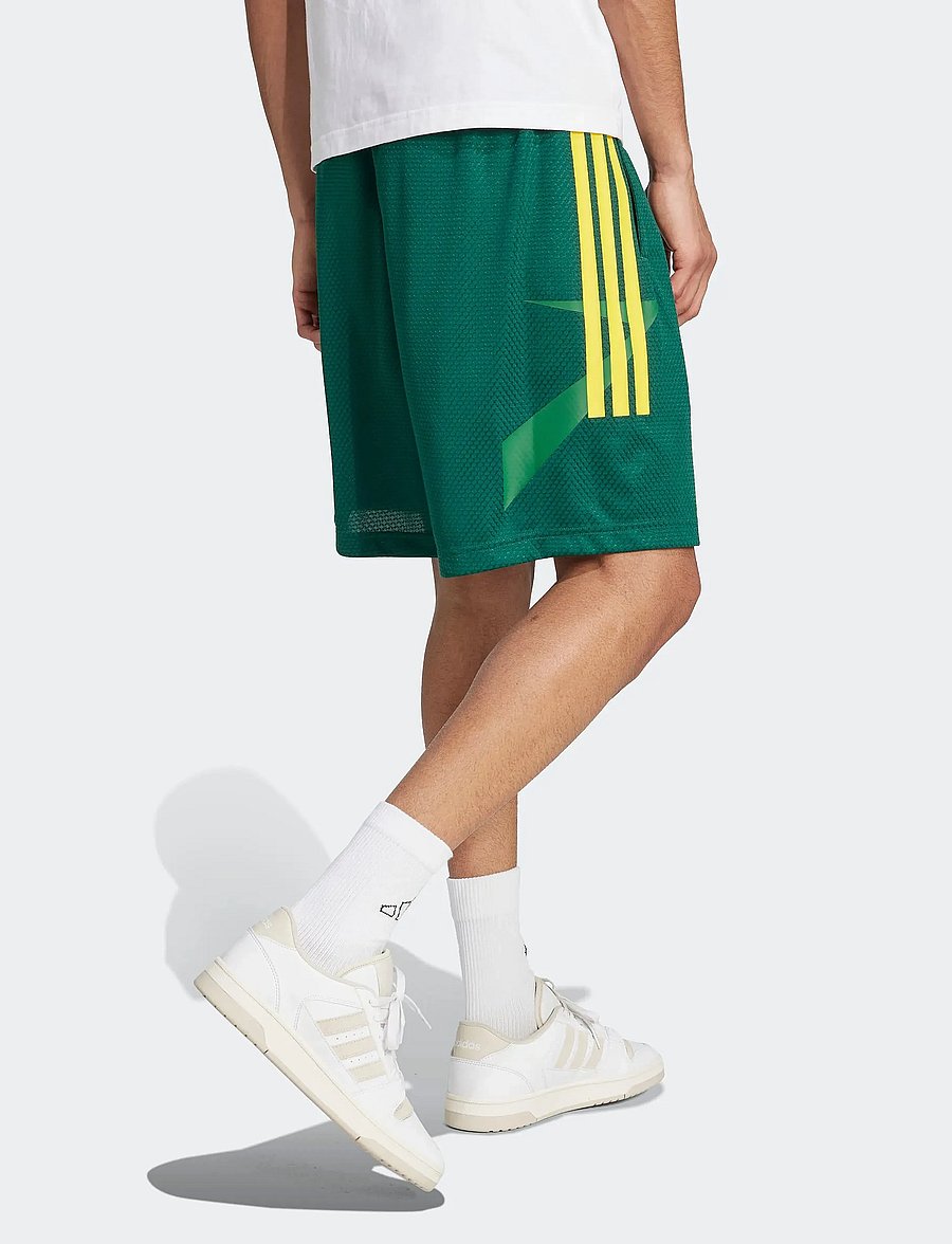 adidas Sportswear - M TIRO CB_NP SH - vabaaja lühikesed püksid - cgreen/bogold/blagrn - 5