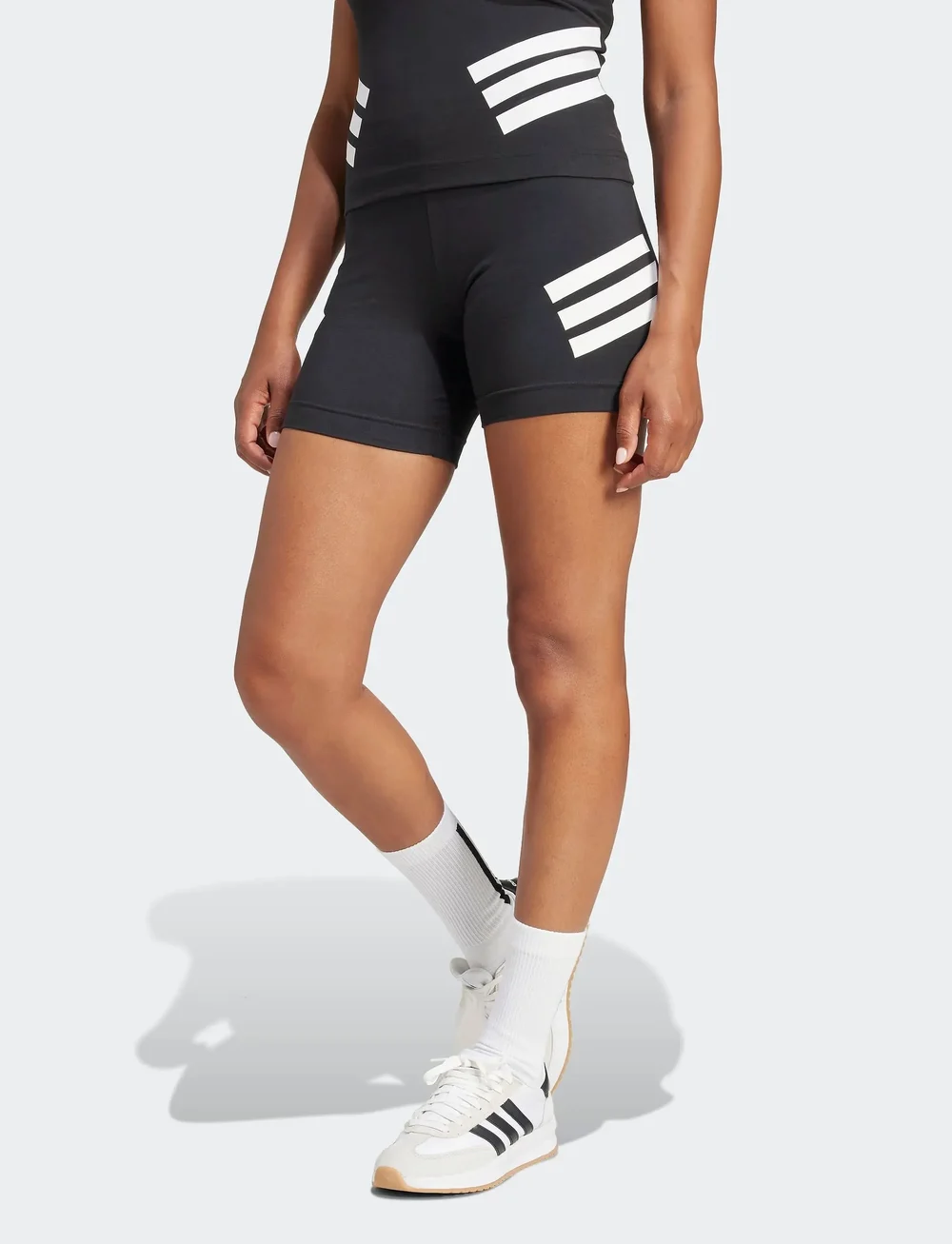 adidas Sportswear - W FI 3S BIKER - vabaaja lühikesed püksid - black - 5