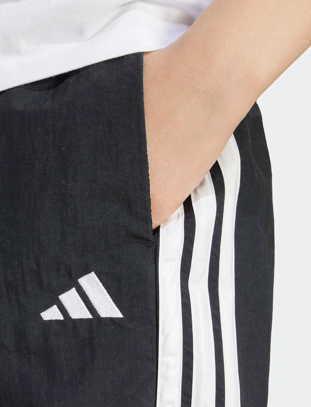 adidas Sportswear - W 3S WV SHO - casual shorts - black/white - 5