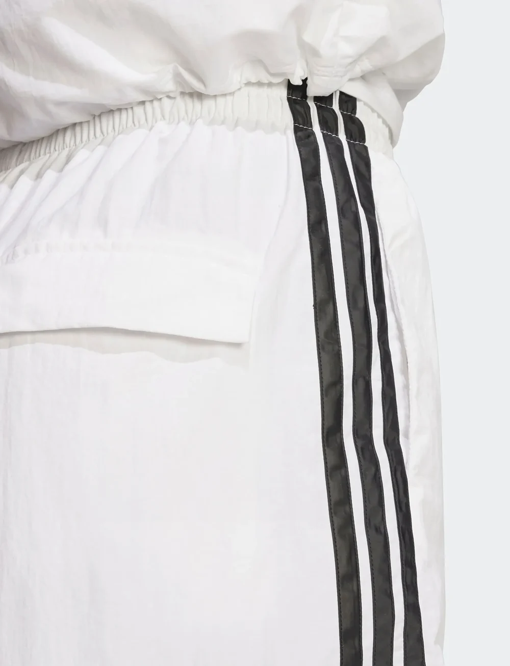 adidas Sportswear - W 3S WV SHO - afslappede shorts - white/black - 5