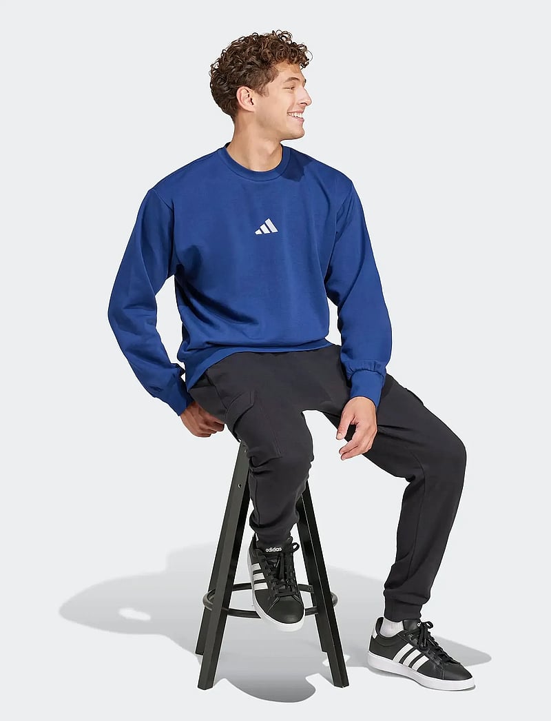 adidas Sportswear - M FEELCOZY SWT - tops - dkblue/white - 0