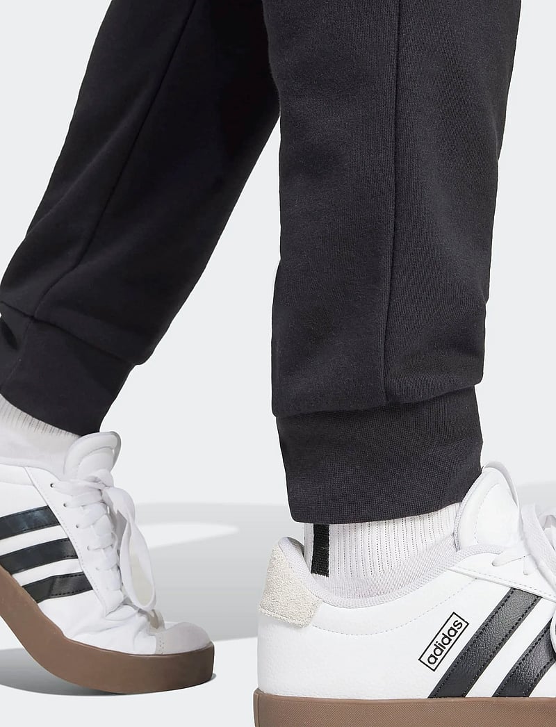 adidas Sportswear - M FEELCOZY PANT - püksid - black/white - 4