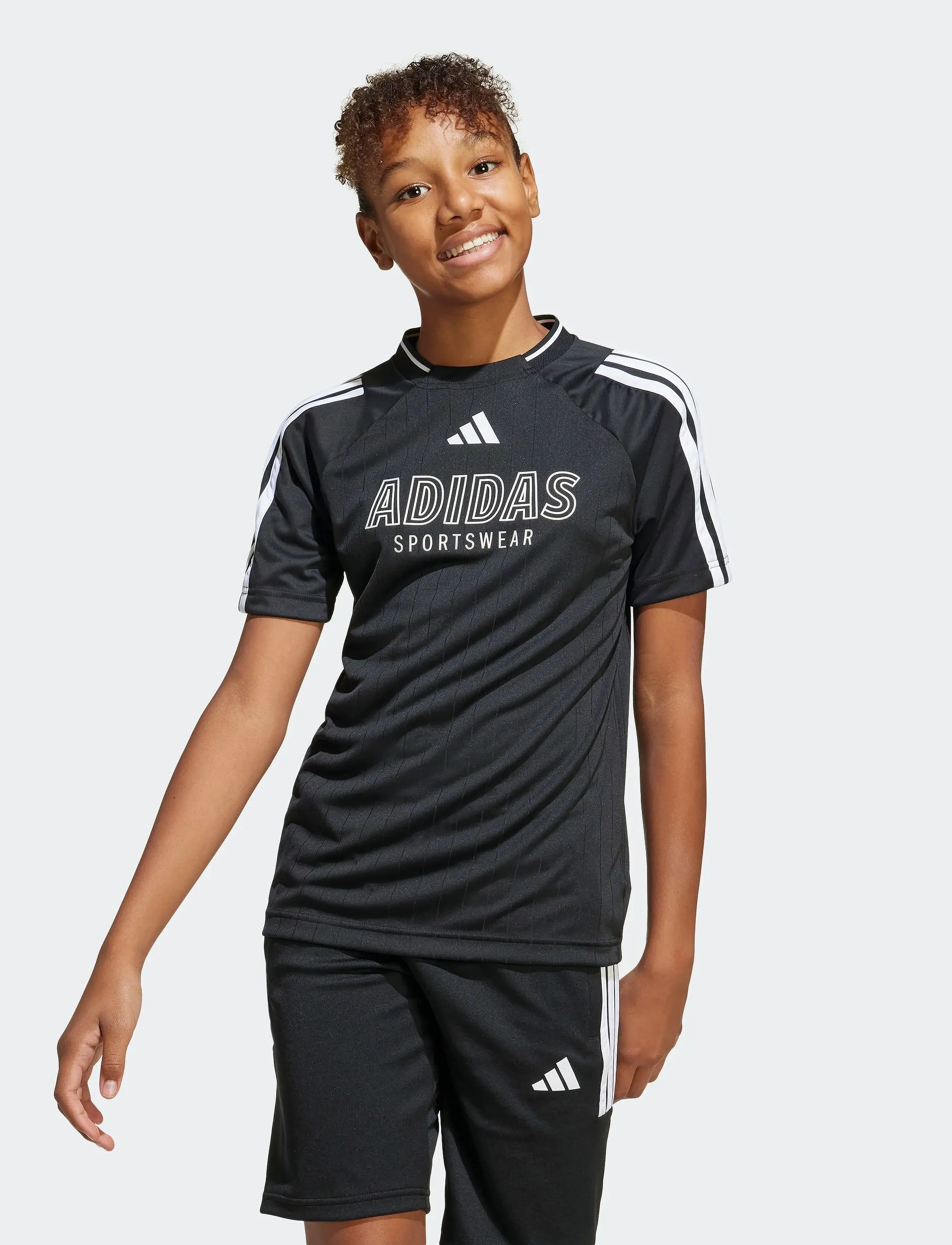 adidas Sportswear - J HOT TEE - sportstoppe - black/white - 5