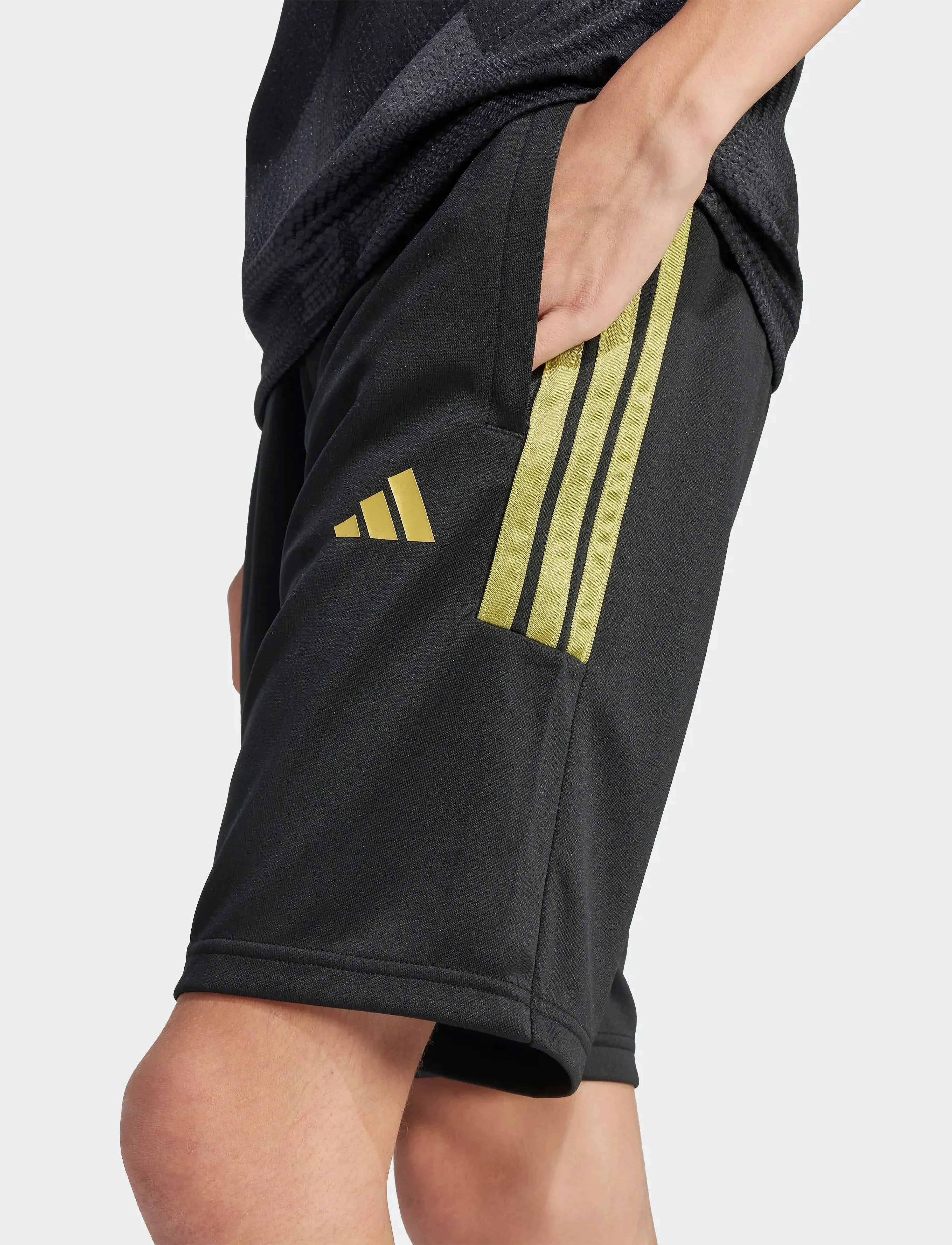 adidas Sportswear - J HOT COF SHO - black/goldmt - 5