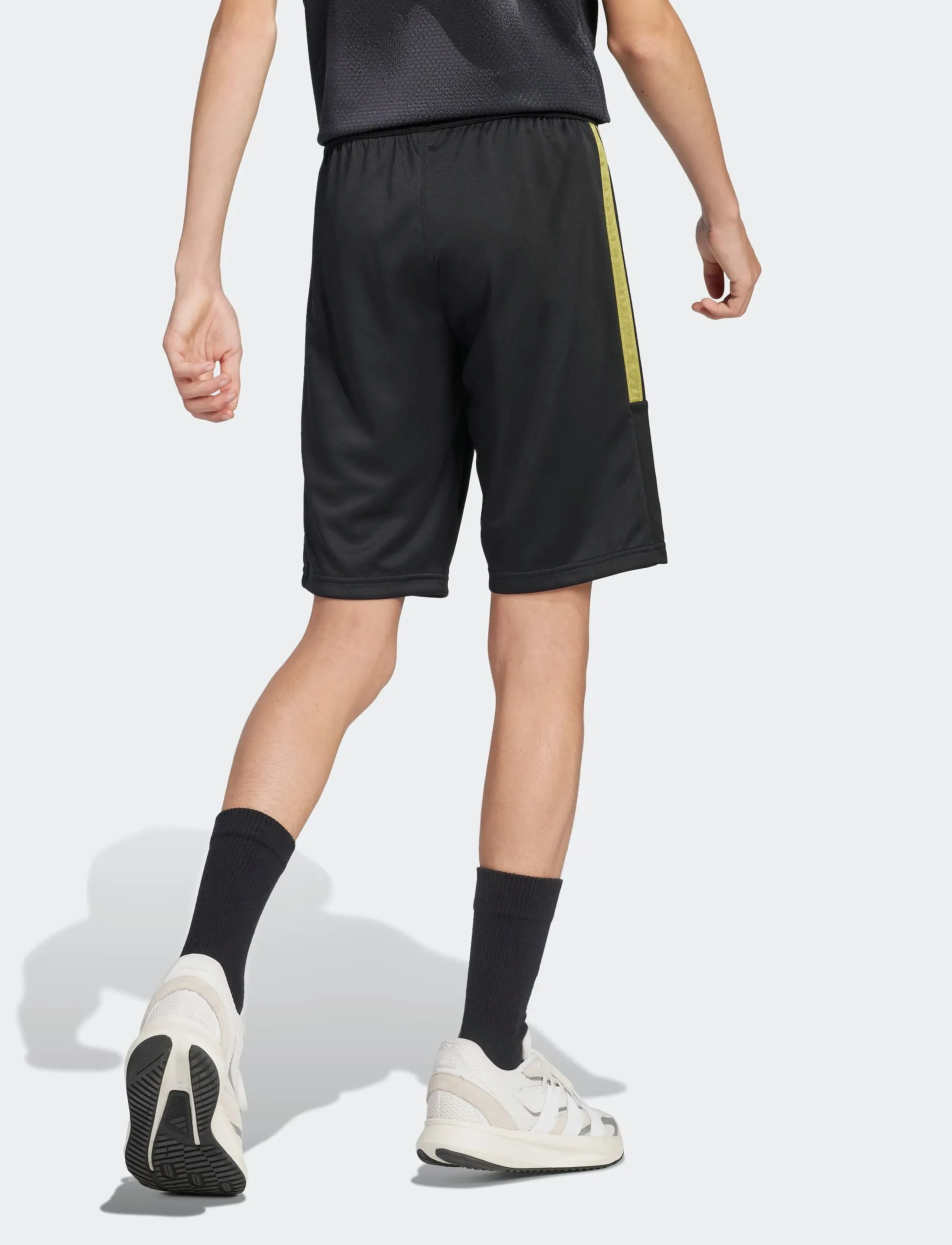 adidas Sportswear J Hot Cof Sho (ASRJI6184) - Sport shorts | Boozt.com