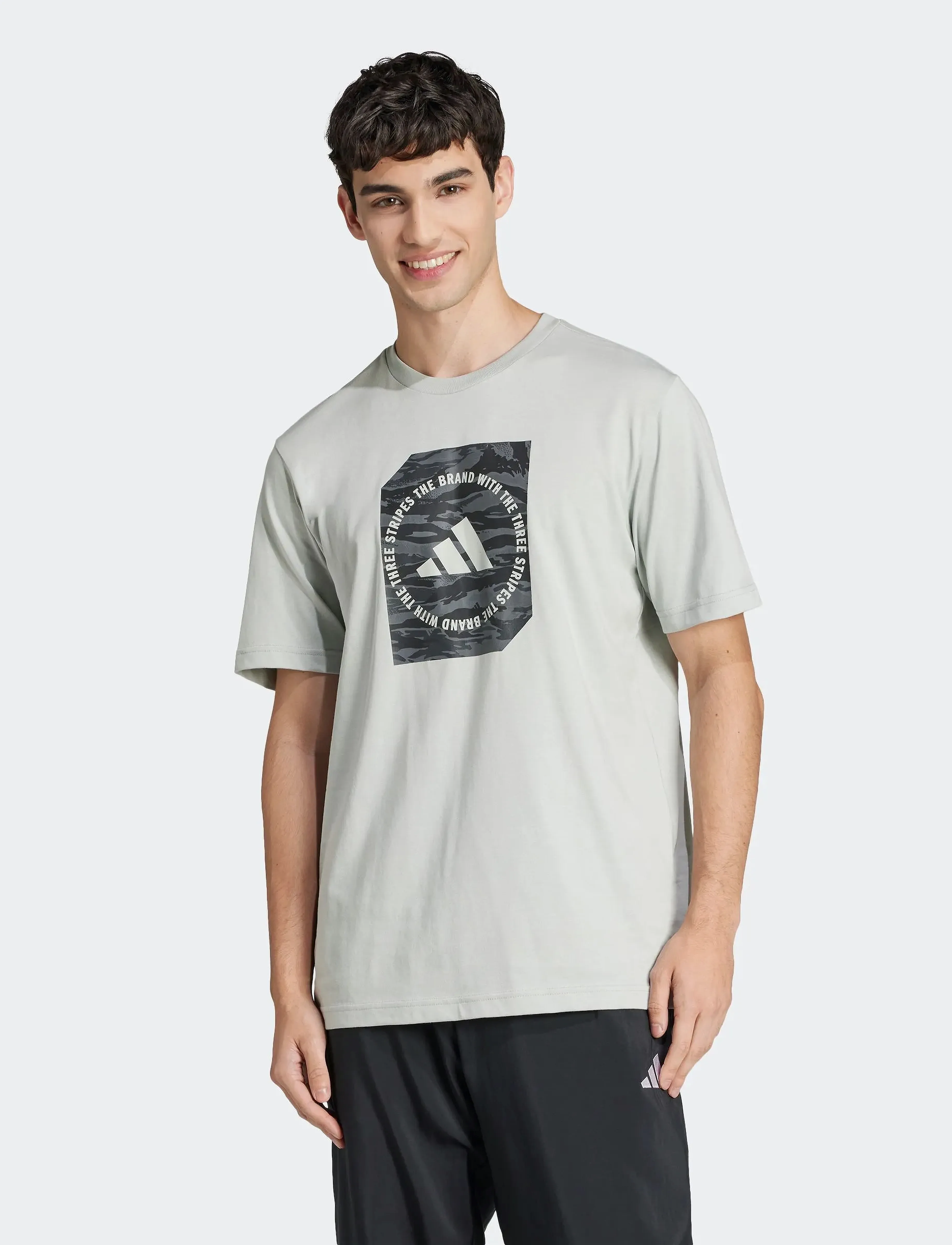M C Camo Box T