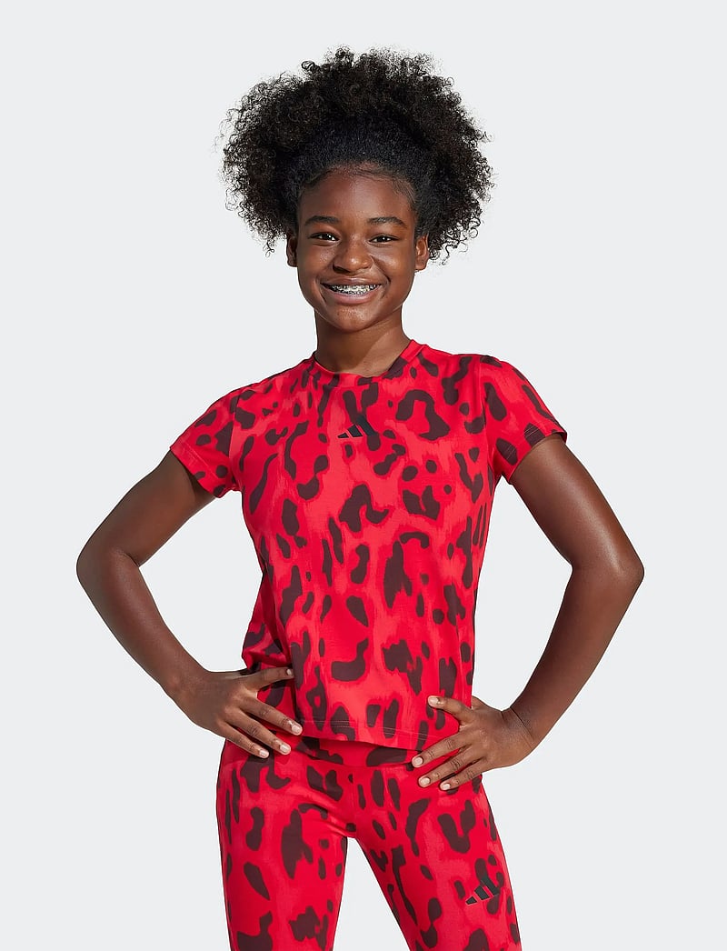 adidas Sportswear - JG FI AOP T - kurzärmelig - purrub/betsca/aurrub/ - 0