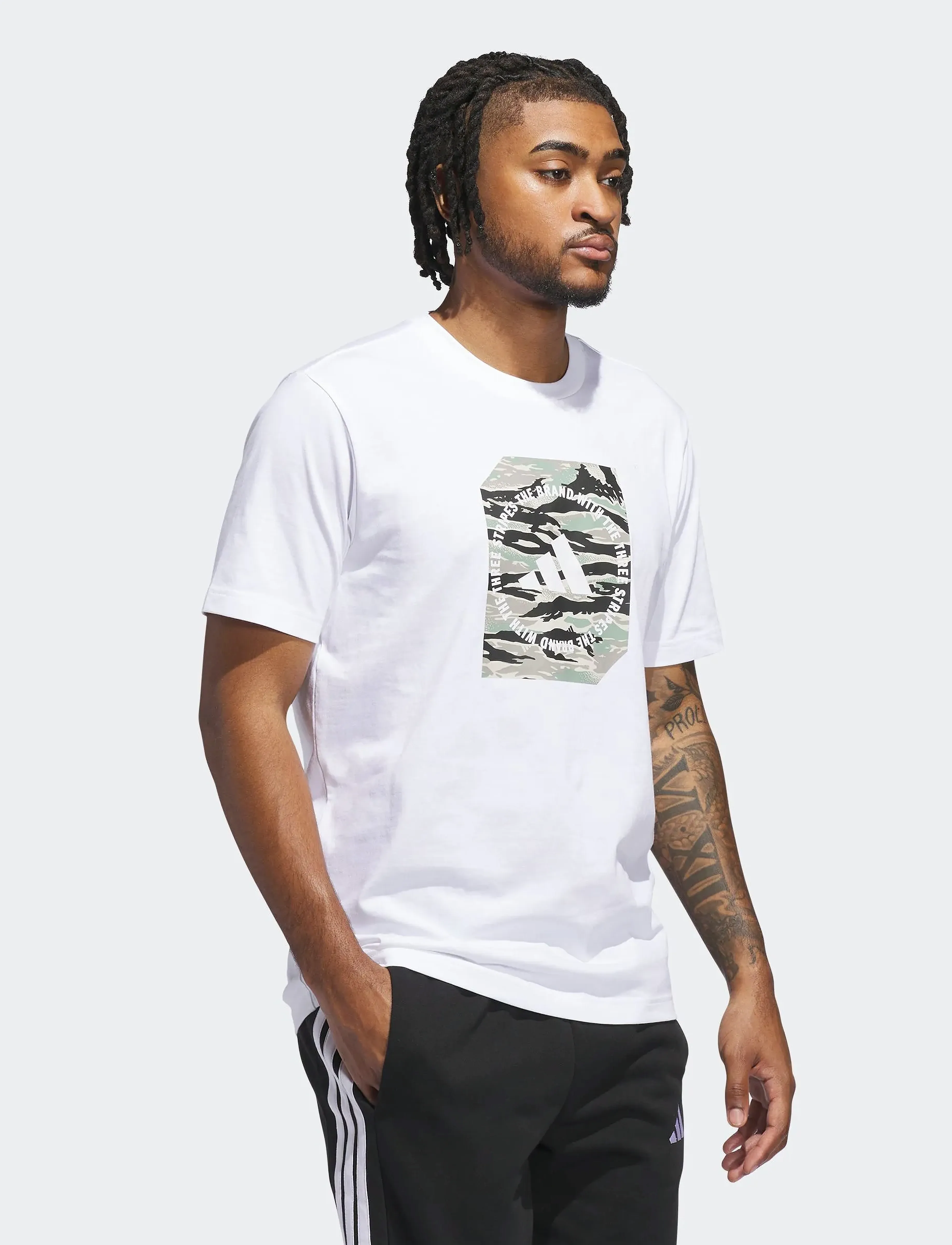 adidas Sportswear - M C CAMO BOX T - t-shirts - white/wonalu - 4