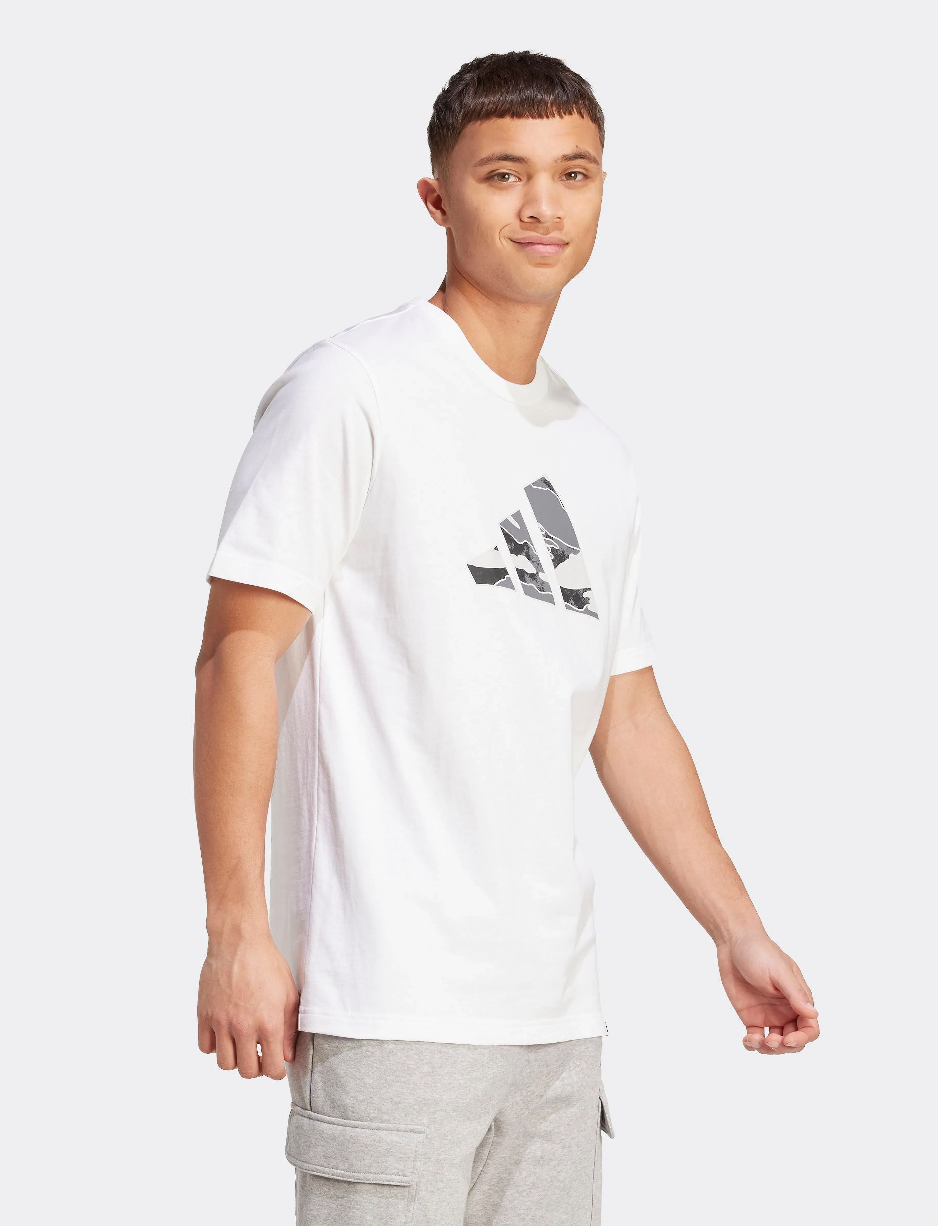 adidas Sportswear - M CAMO LOGO T - white - 0