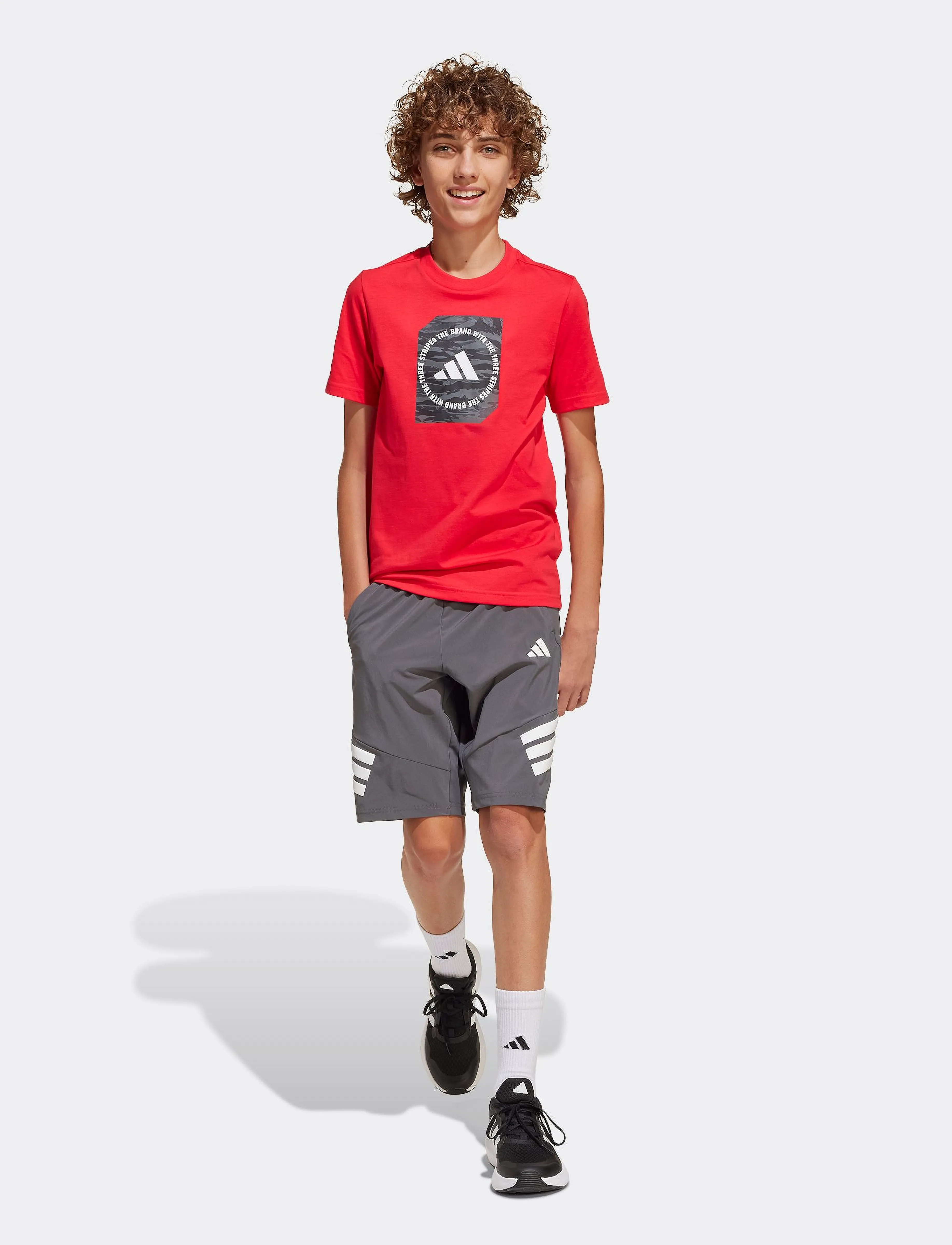 adidas Sportswear B Camo Box, 128, T-shirts, Rot - Short-sleeved, Kinder