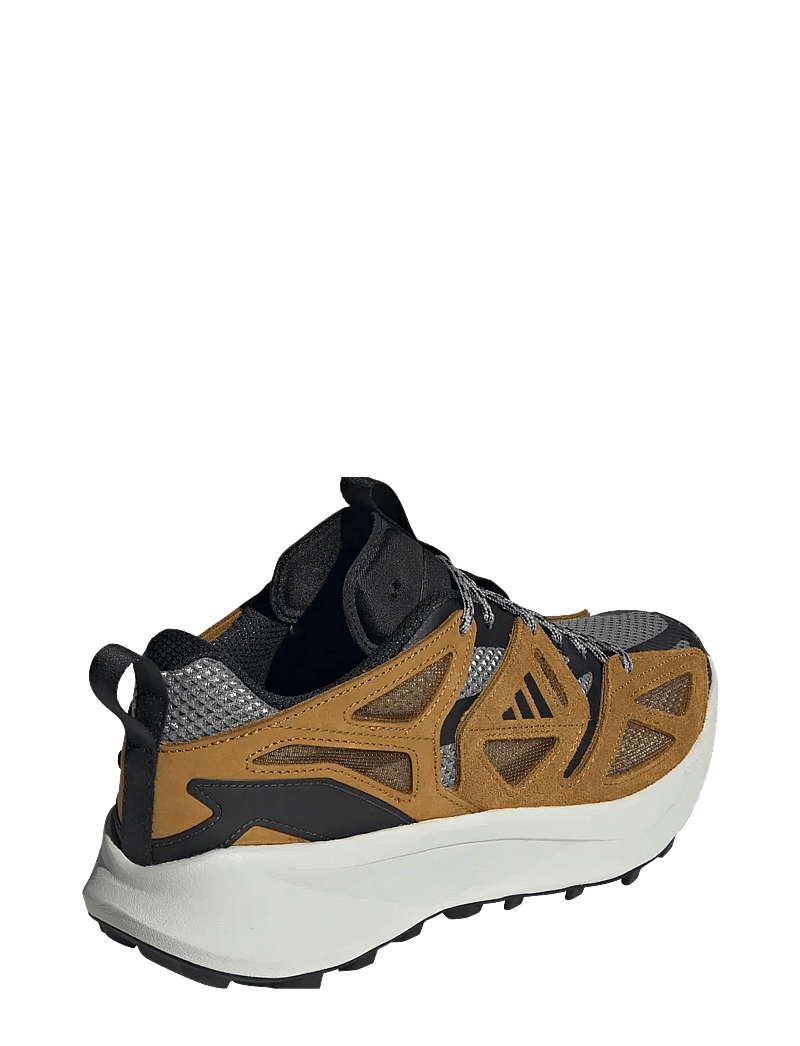 adidas Sportswear - KANTAI TRAIL - lave sneakers - grethr/cblack/brostr - 3