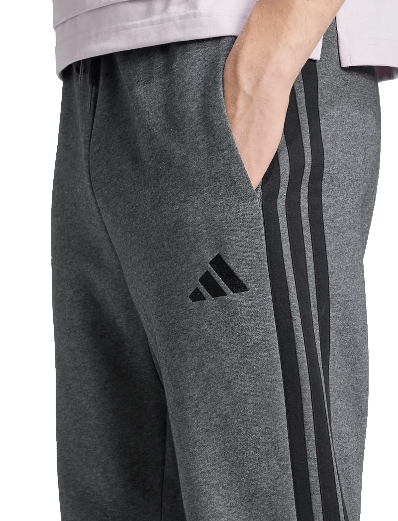 adidas Sportswear - M 3S FL TC PT - spodnie treningowe - dgreyh/black - 3