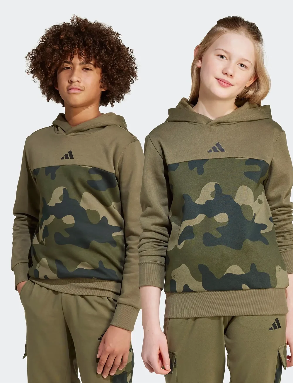 adidas Sportswear - J  CAMO FL HD - huvtröjor - olistr/black - 2