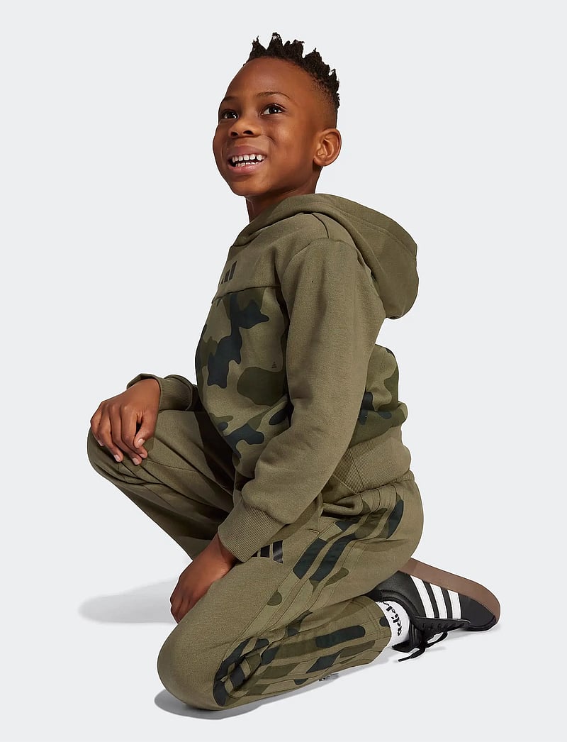 adidas Sportswear - LK CAMO FL SET - džemperi ar kapuci - olistr/white - 4