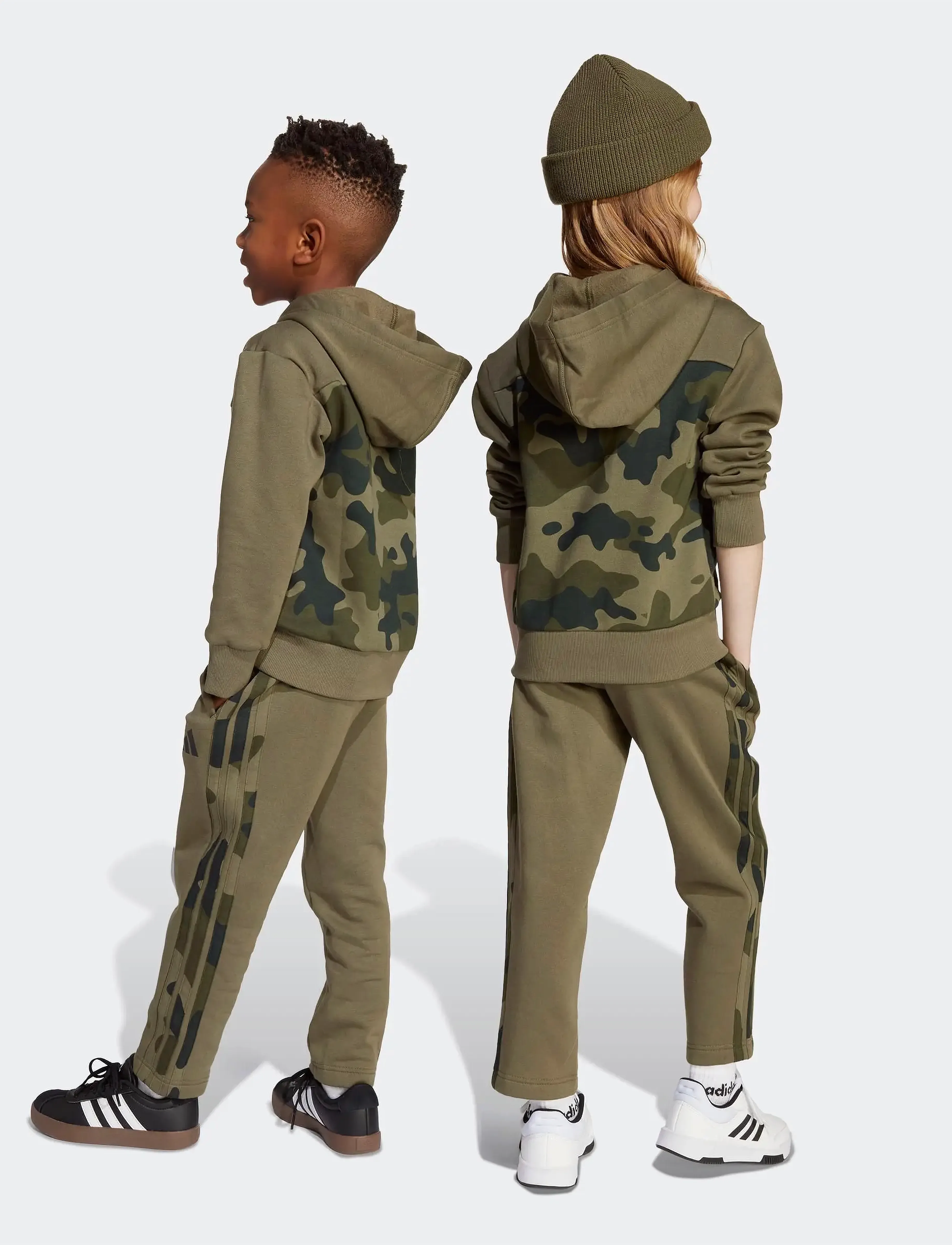 adidas Sportswear - LK CAMO FL SET - olistr/white - 5