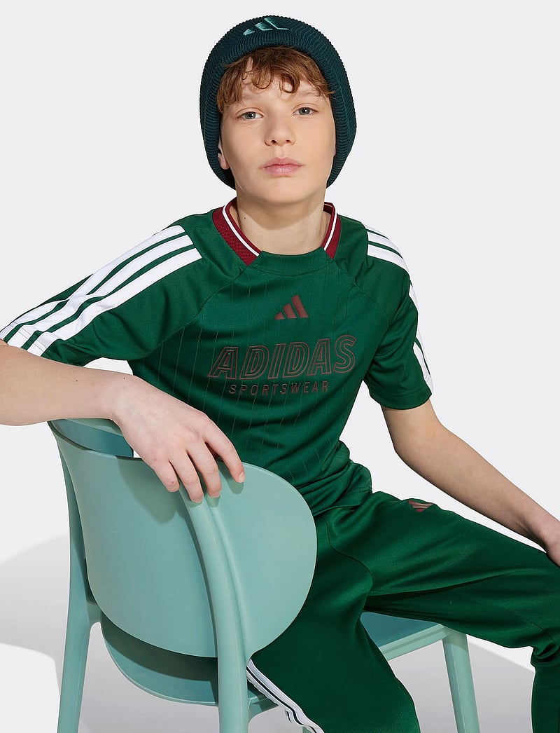 adidas Sportswear - J HOT TEE - sporttoppar - drkgrn/white/cburgu - 2