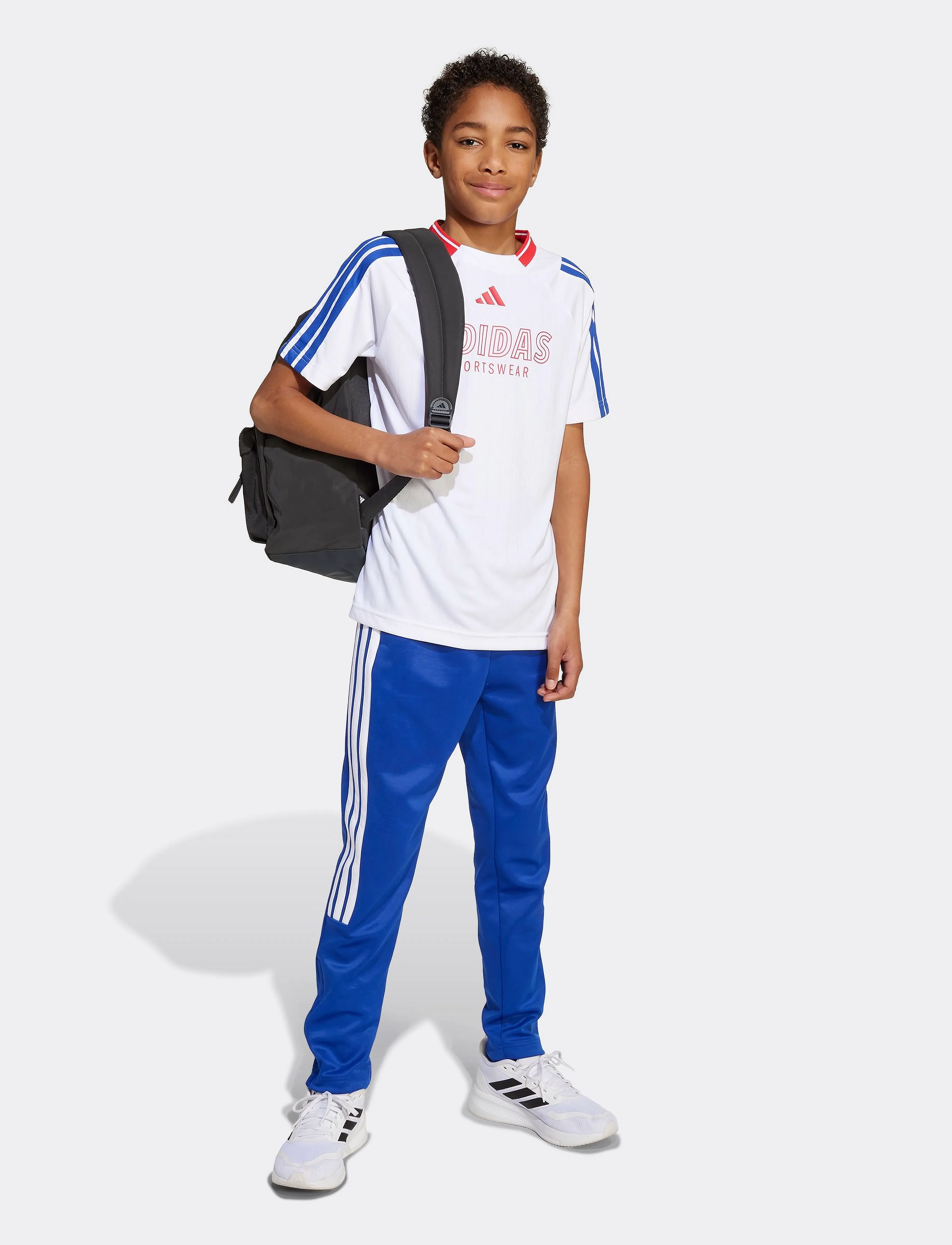adidas Sportswear - J HOT TEE - sportstoppe - white/selubl/purrub - 5