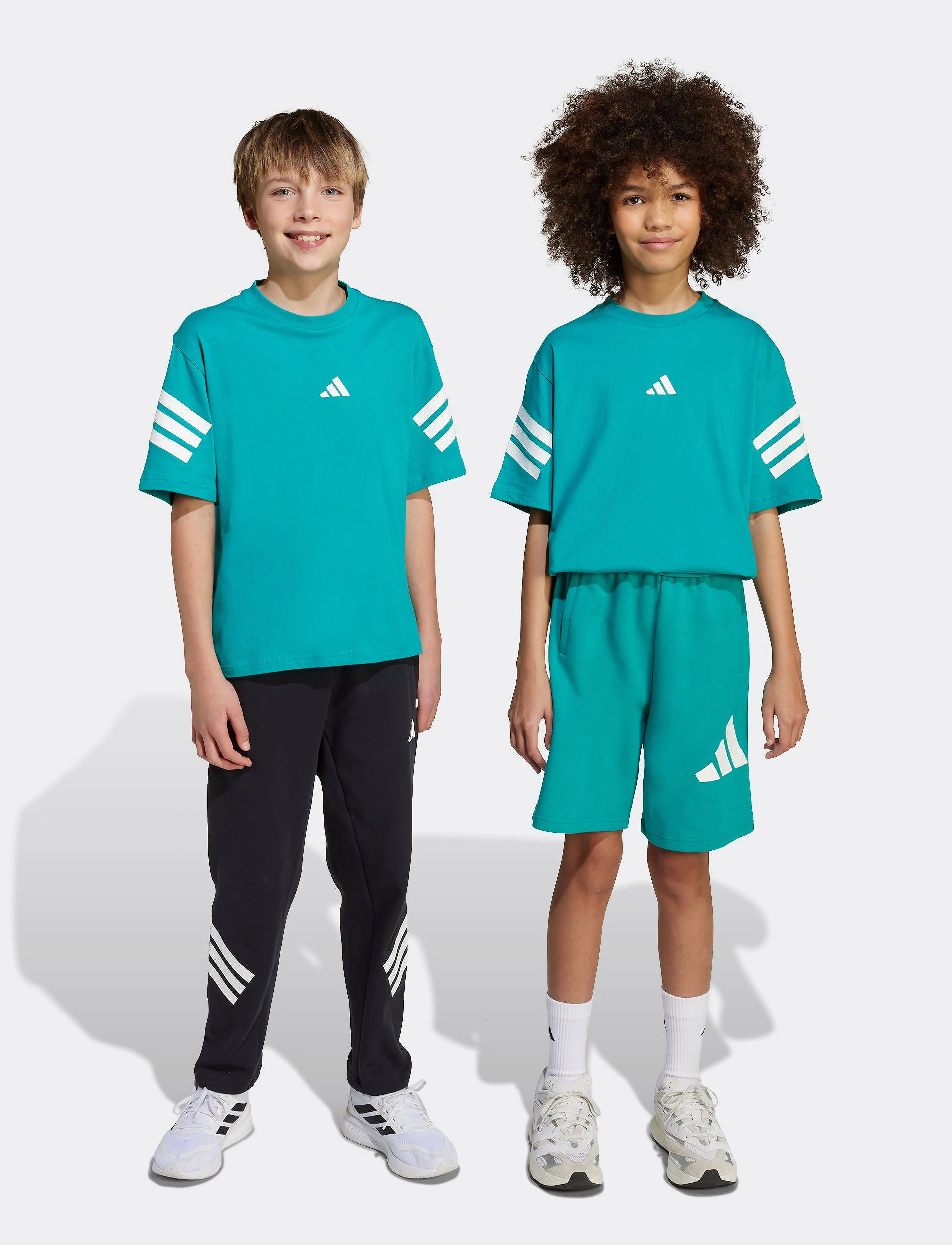 adidas Sportswear - J FI 3S T - t-shirts à manches courtes - purtea/white - 4